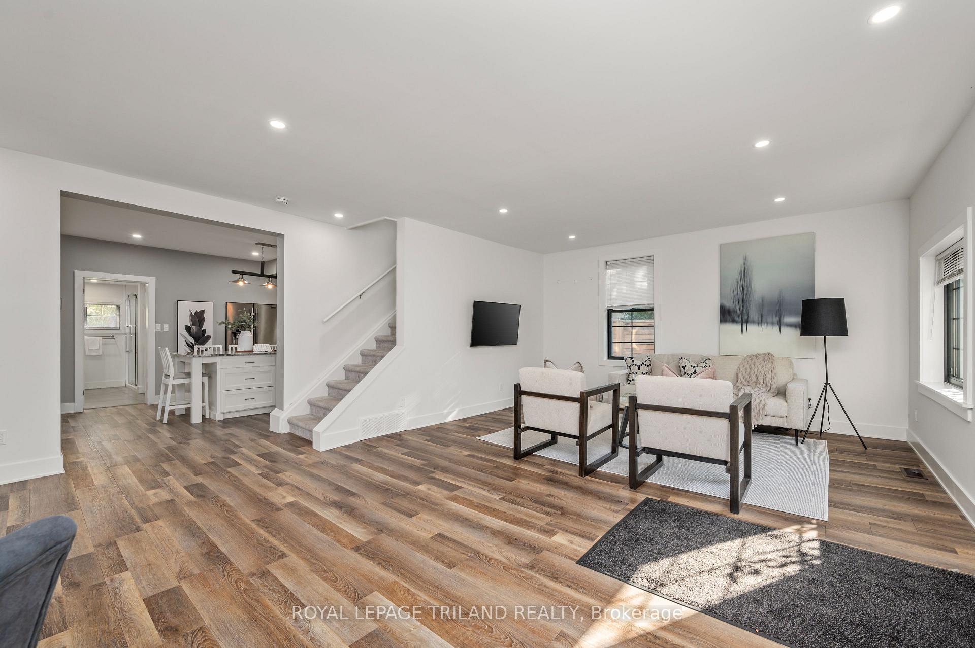 Photo 20 of 242 Hastings Street, North Middlesex, Parkhill — HOMEH