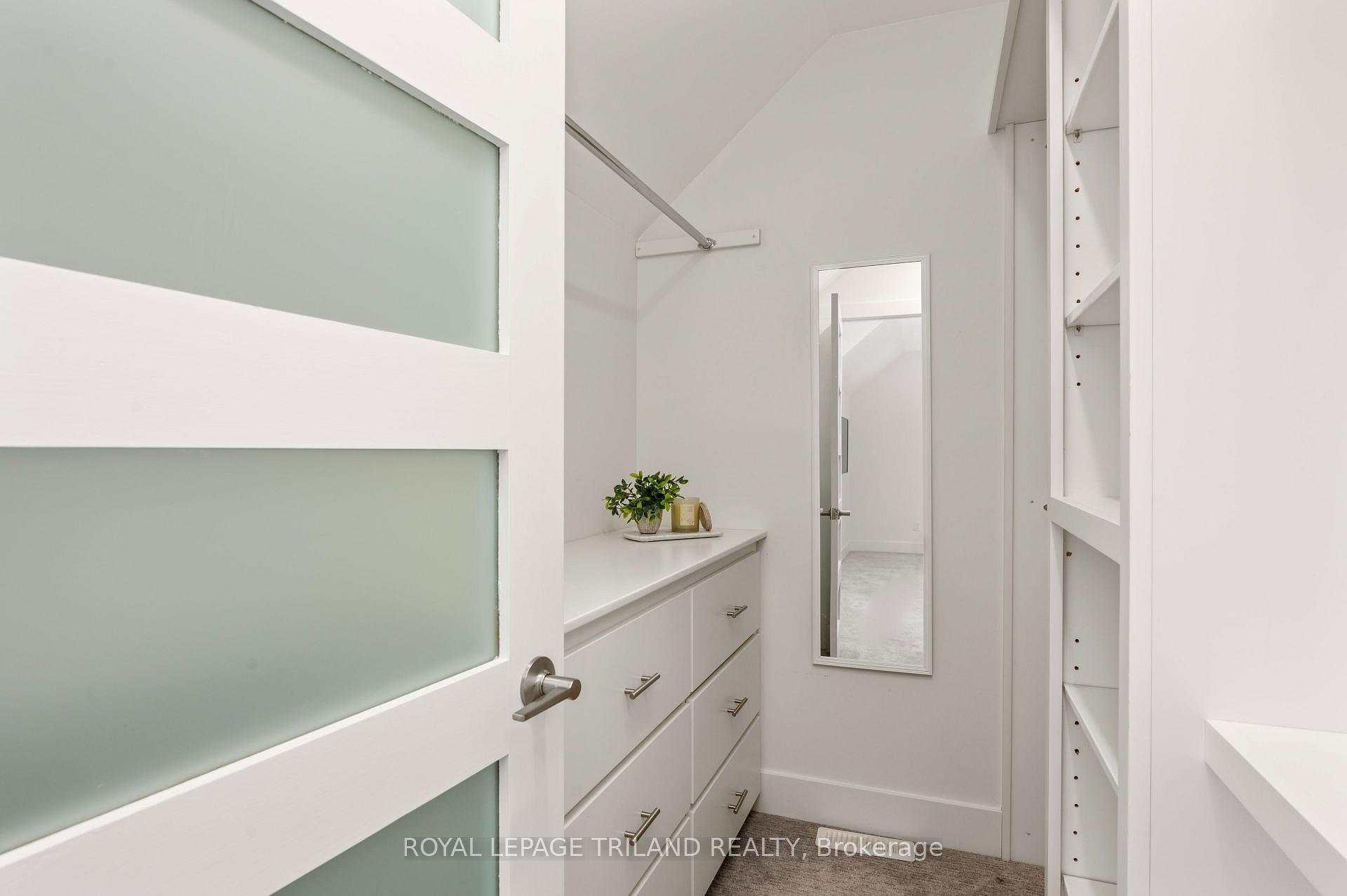 Photo 26 of 242 Hastings Street, North Middlesex, Parkhill — HOMEH