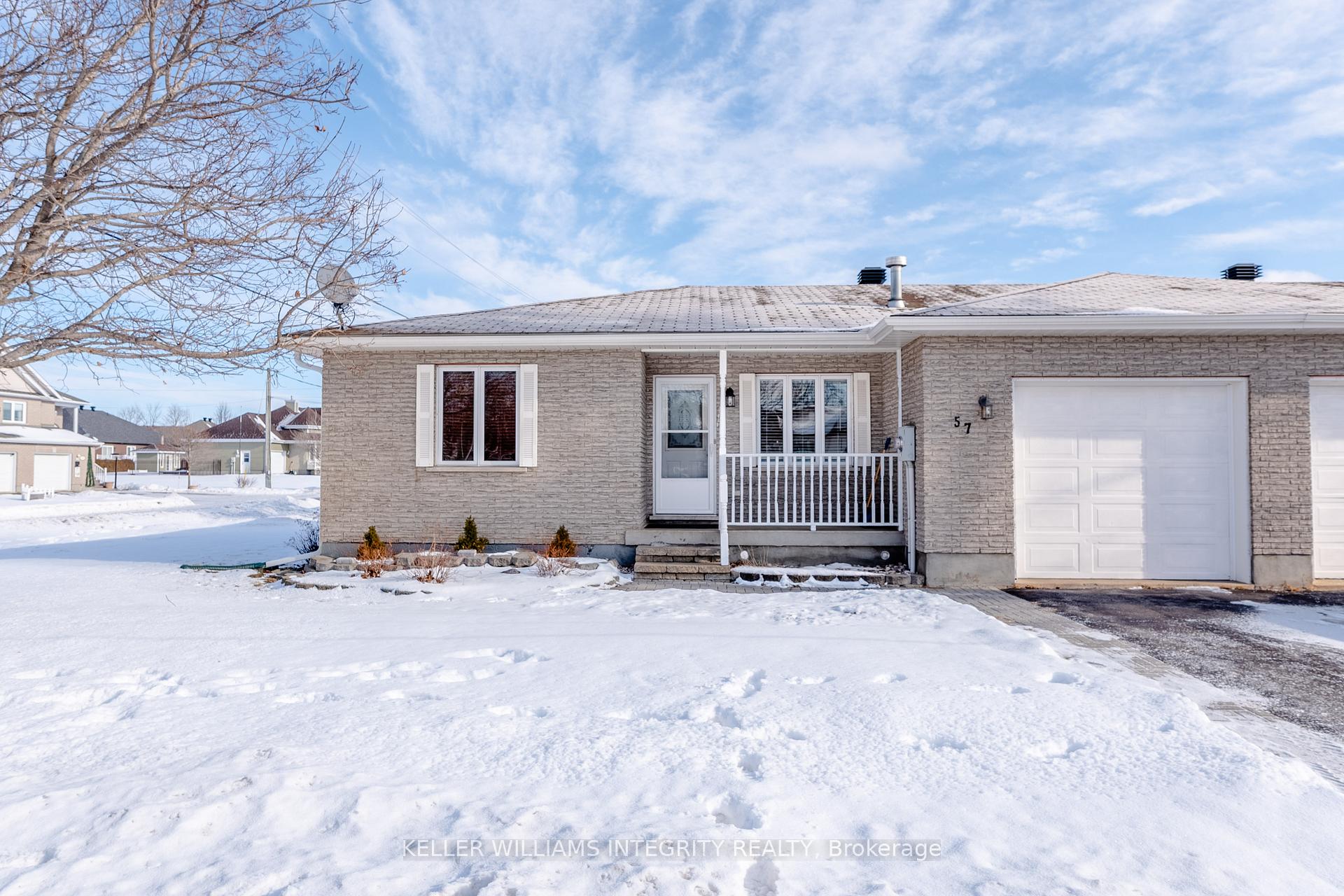 Photo 1 of 57 Sandfield Avenue N, North Glengarry, Alexandria — HOMEH