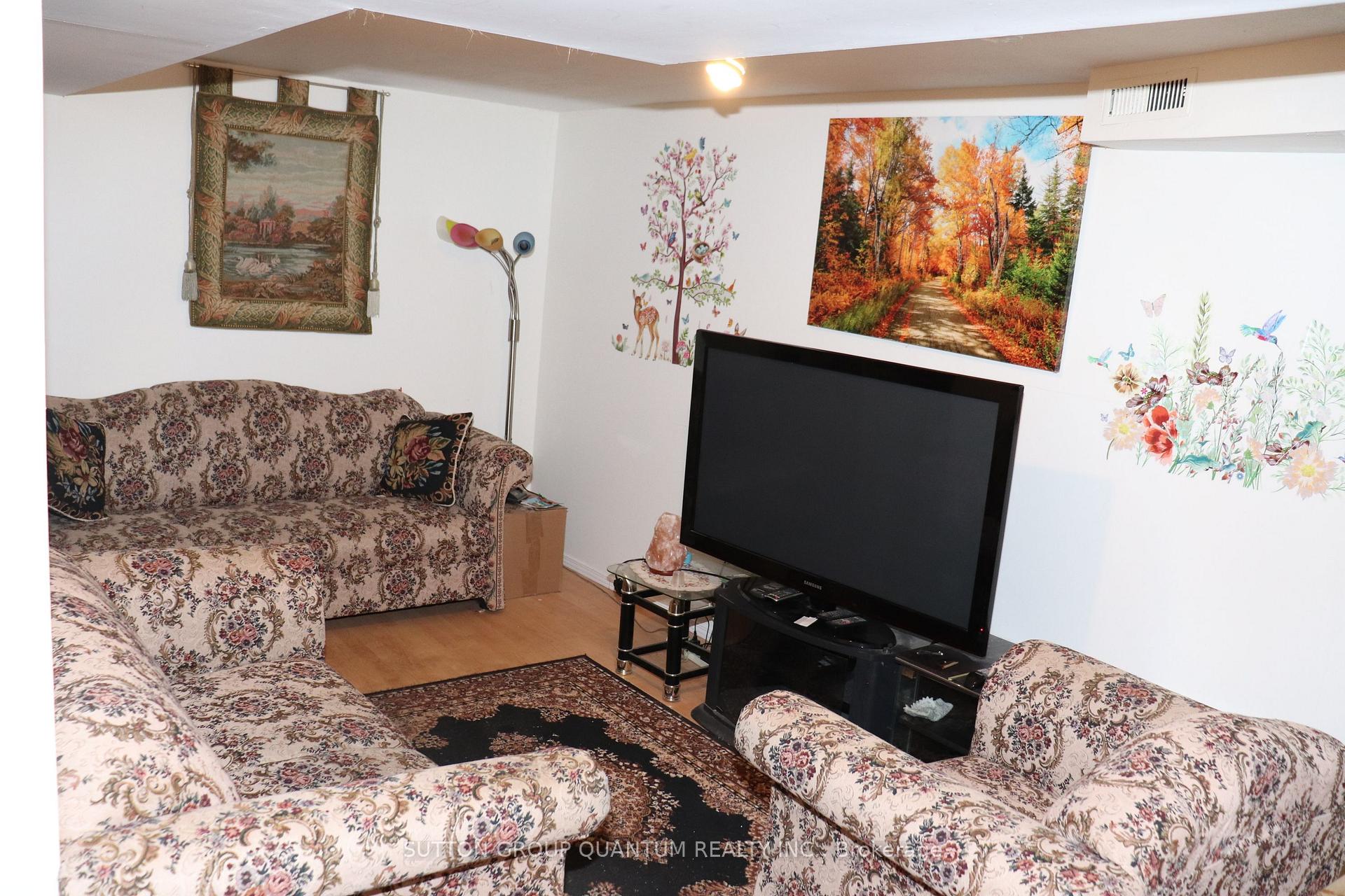 Photo 18 of 1575 Sandgate Crescent, Mississauga, Clarkson — HOMEH