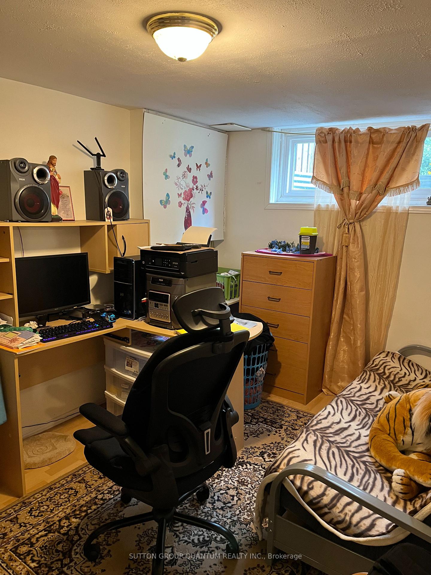 Photo 23 of 1575 Sandgate Crescent, Mississauga, Clarkson — HOMEH