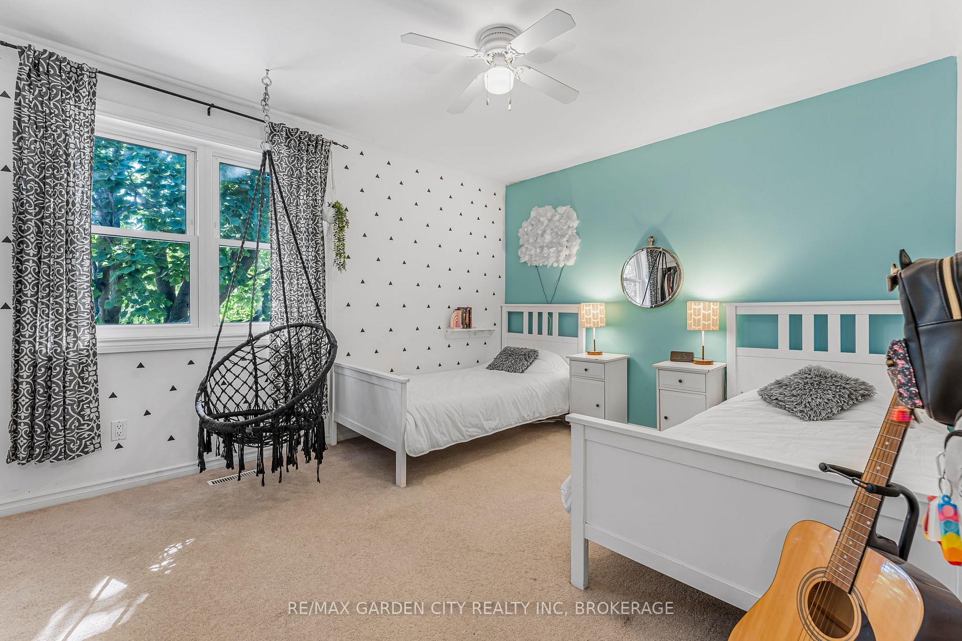 Photo 17 of 672 Irwin Crescent, Newmarket, Huron Heights-Leslie Valley — HOMEH