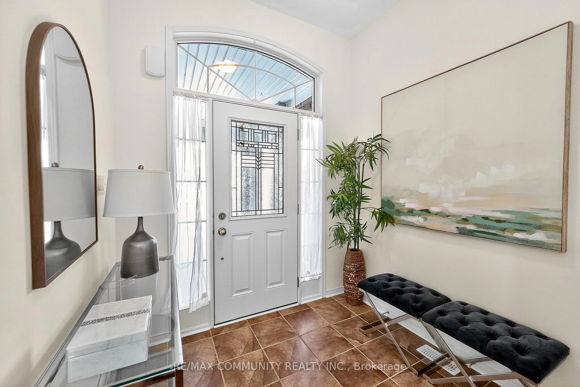 Photo 3 of 775 Mccue Drive, Oshawa, Taunton — HOMEH