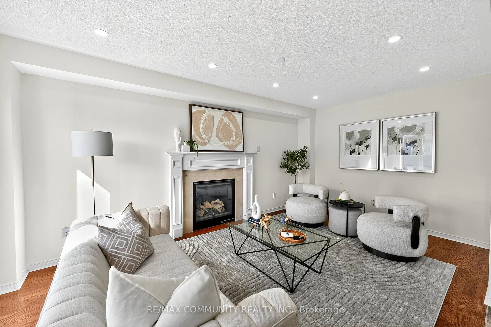 Photo 14 of 775 Mccue Drive, Oshawa, Taunton — HOMEH