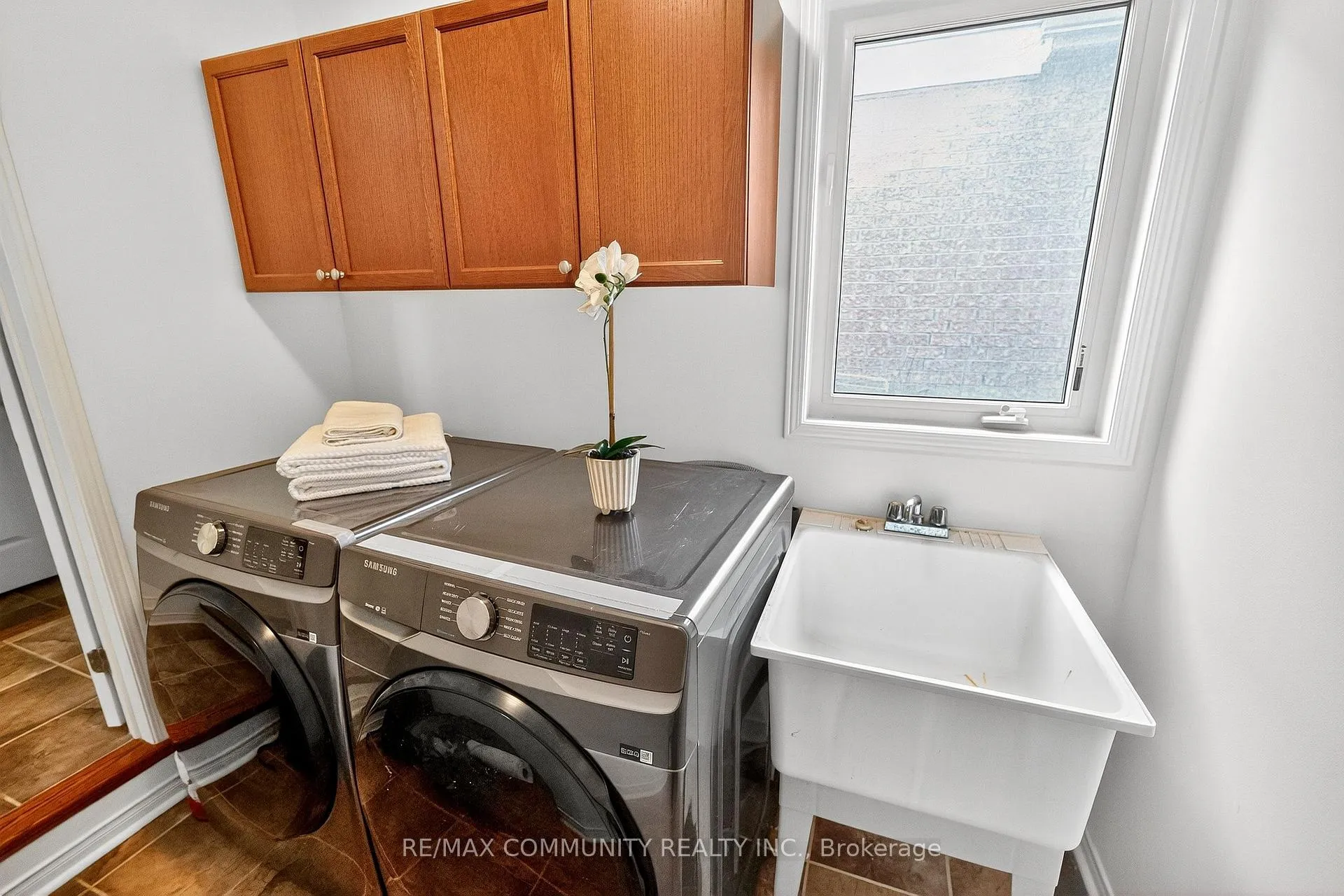 Photo 20 of 775 Mccue Drive, Oshawa, Taunton — HOMEH