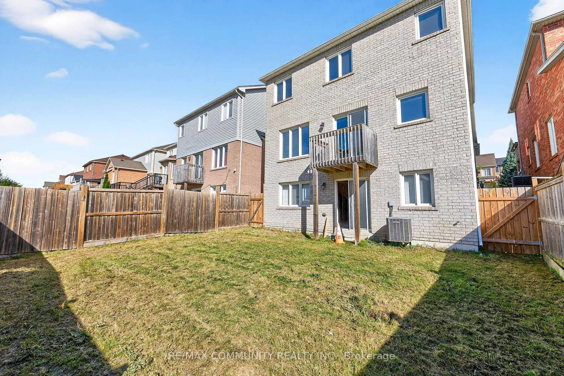 Photo 41 of 775 Mccue Drive, Oshawa, Taunton — HOMEH