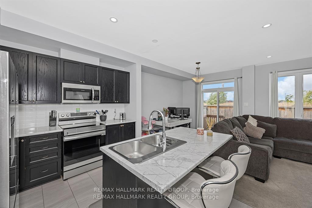 Photo 11 of 568 Prominence Way, Ottawa, Avalon East — HOMEH