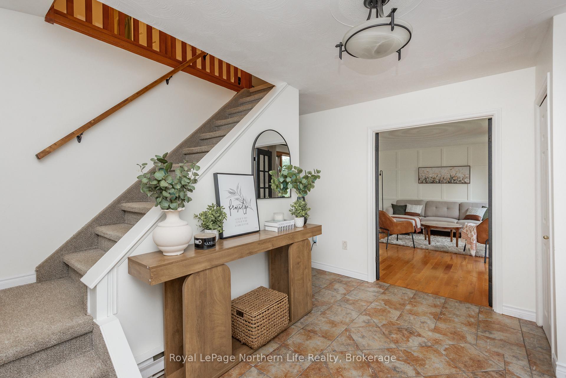 Photo 5 of 305 Pearce Street, North Bay, Airport — HOMEH