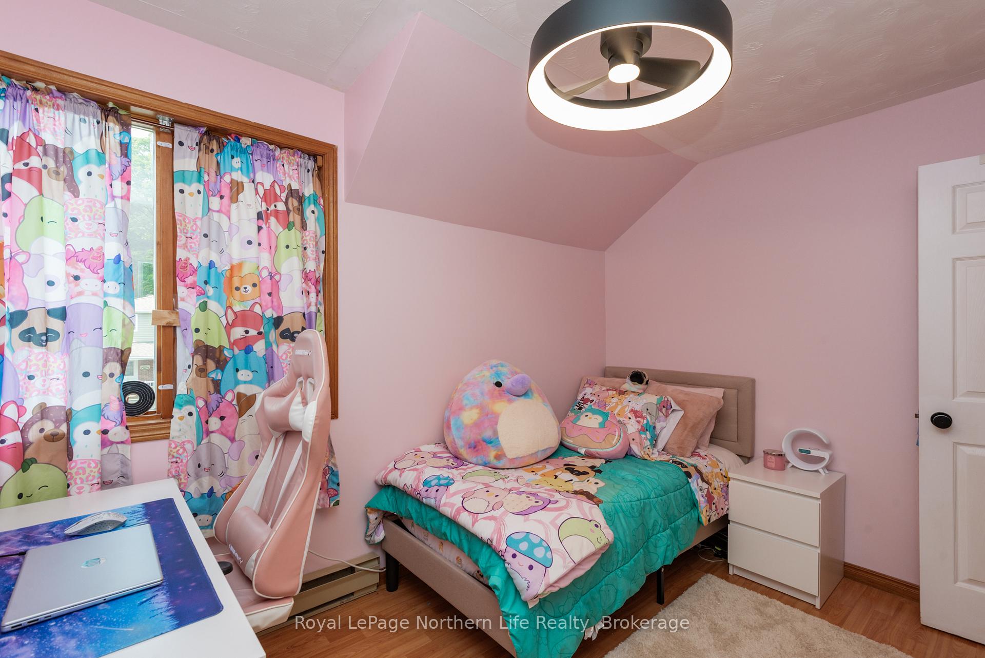 Photo 17 of 305 Pearce Street, North Bay, Airport — HOMEH