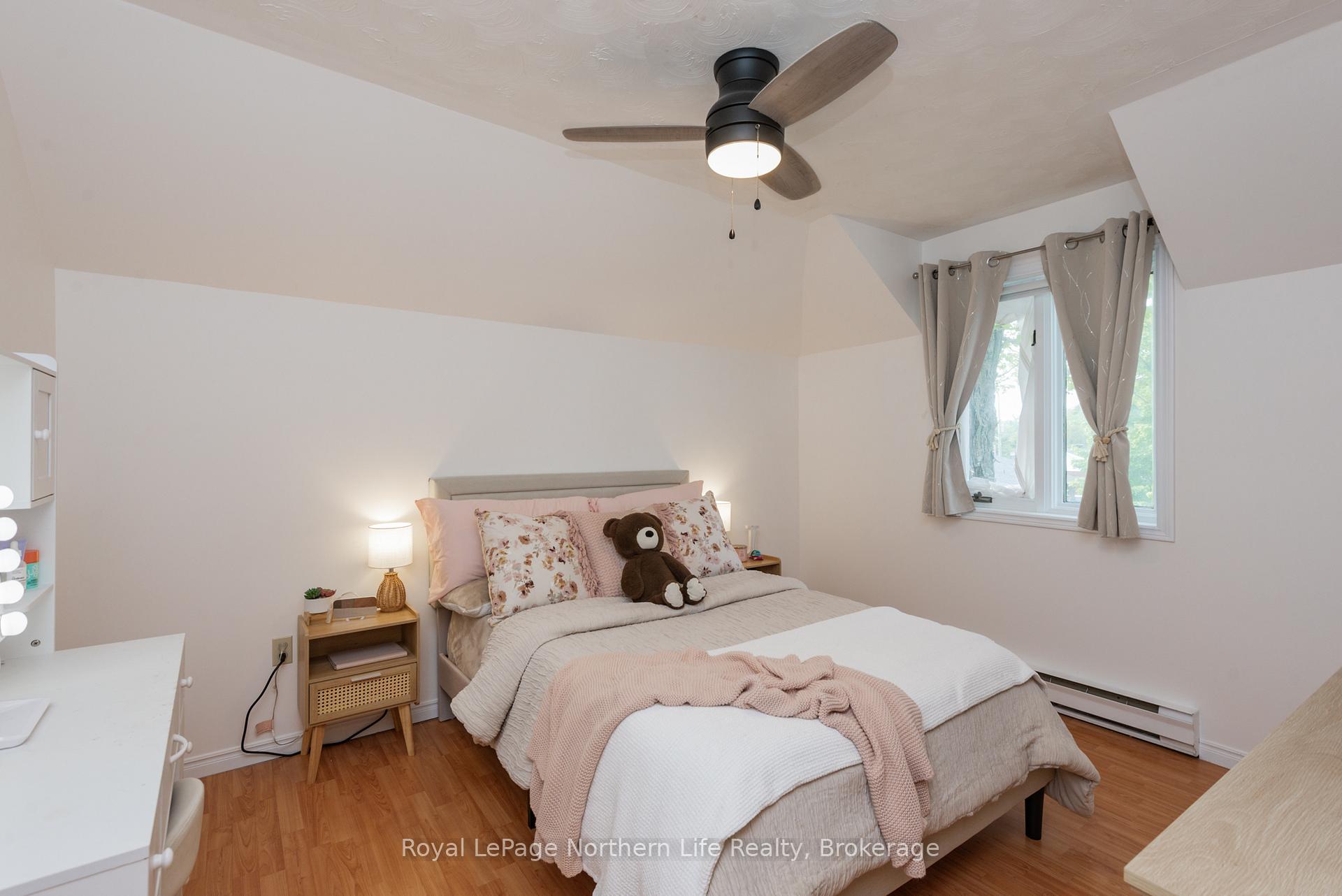 Photo 26 of 305 Pearce Street, North Bay, Airport — HOMEH