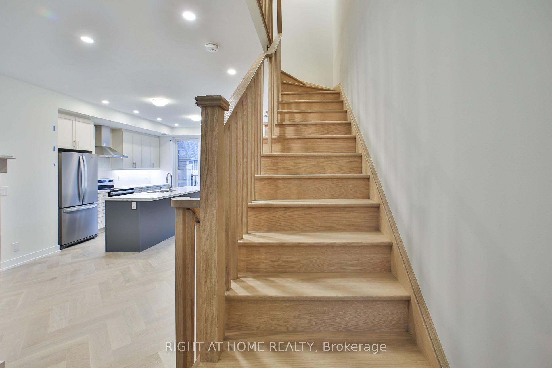 Photo 20 of 11 Guardhouse Crescent, Markham, Angus Glen — HOMEH