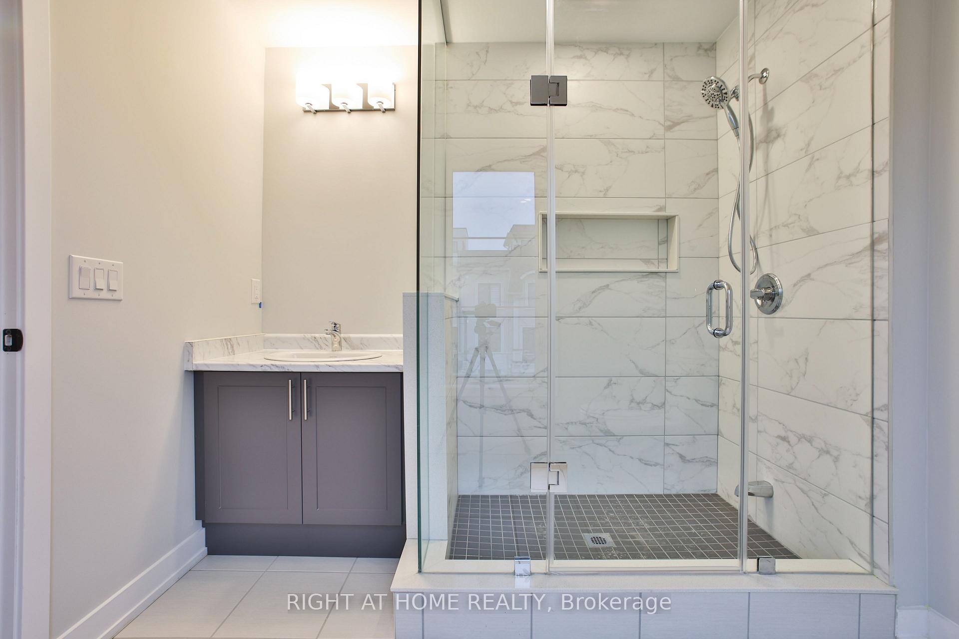 Photo 26 of 11 Guardhouse Crescent, Markham, Angus Glen — HOMEH