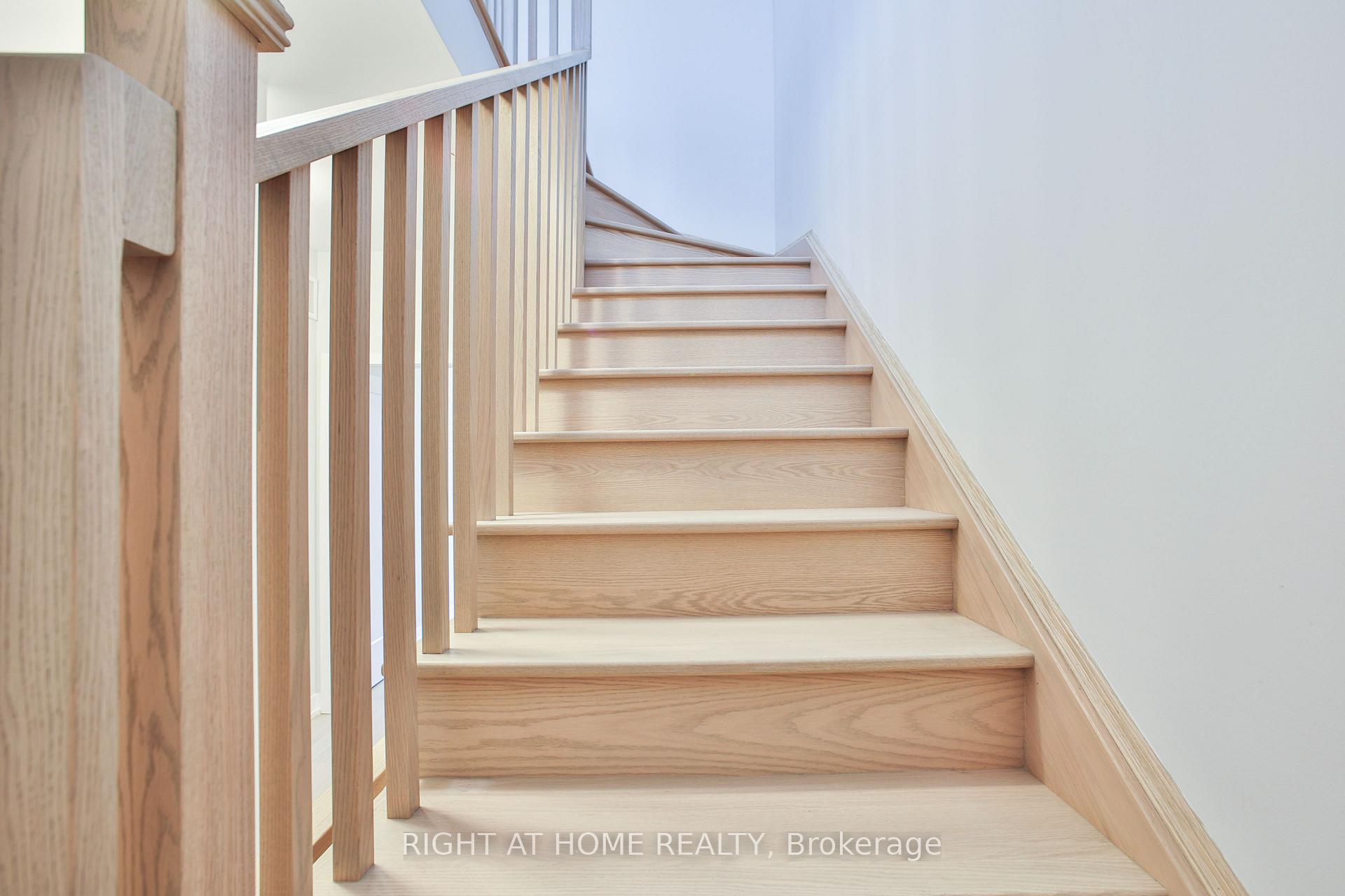 Photo 35 of 11 Guardhouse Crescent, Markham, Angus Glen — HOMEH