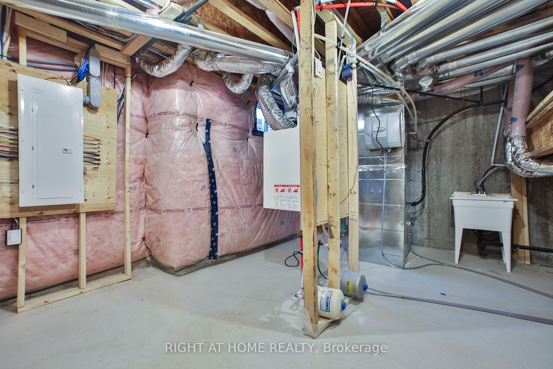 Photo 39 of 11 Guardhouse Crescent, Markham, Angus Glen — HOMEH