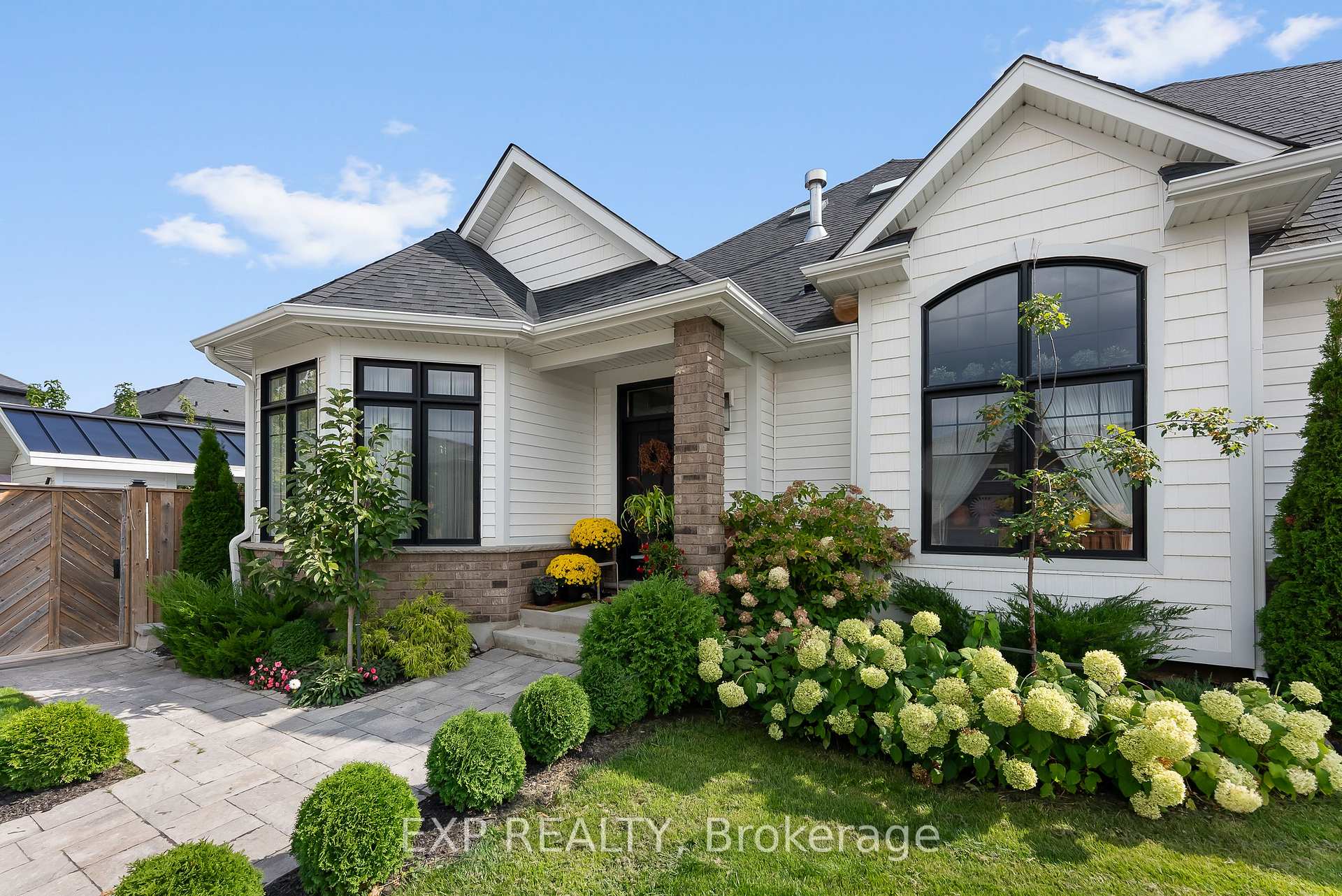 Photo 3 of 155 Susan Drive, Pelham, Fonthill — HOMEH