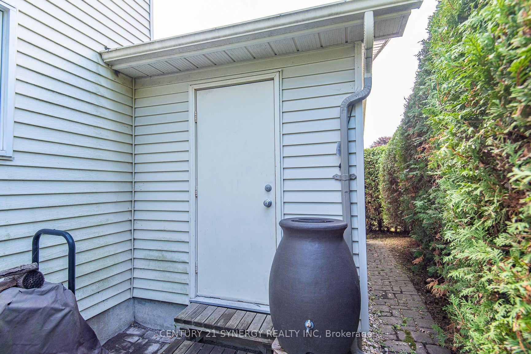 Photo 24 of 1665 Champneuf Drive, Ottawa, Chateauneuf — HOMEH