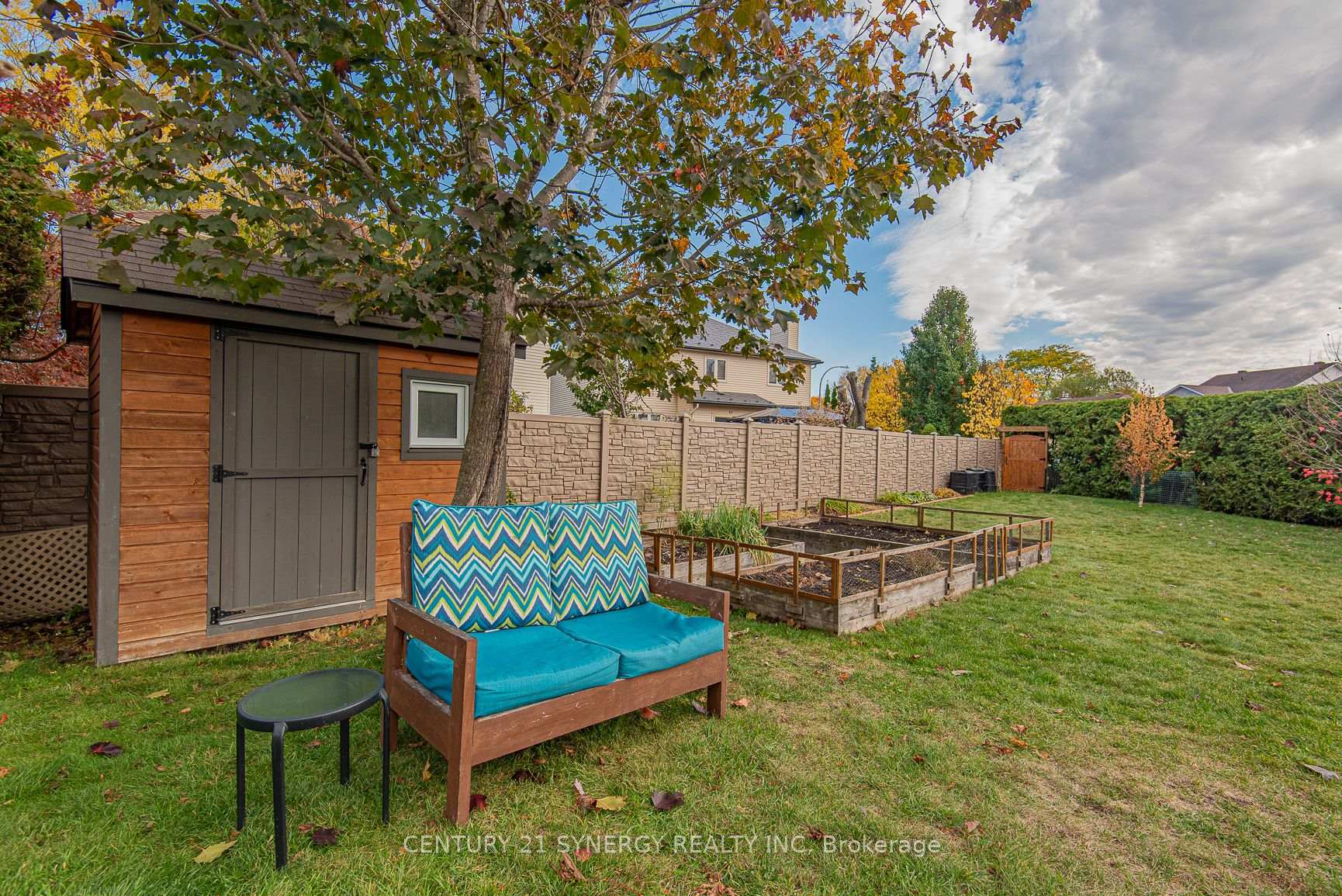 Photo 26 of 1665 Champneuf Drive, Ottawa, Chateauneuf — HOMEH