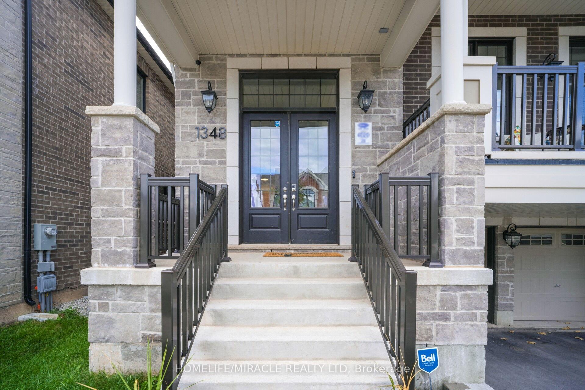 Photo 7 of 1348 Aymond Crescent, Oakville, Joshua Meadows — HOMEH