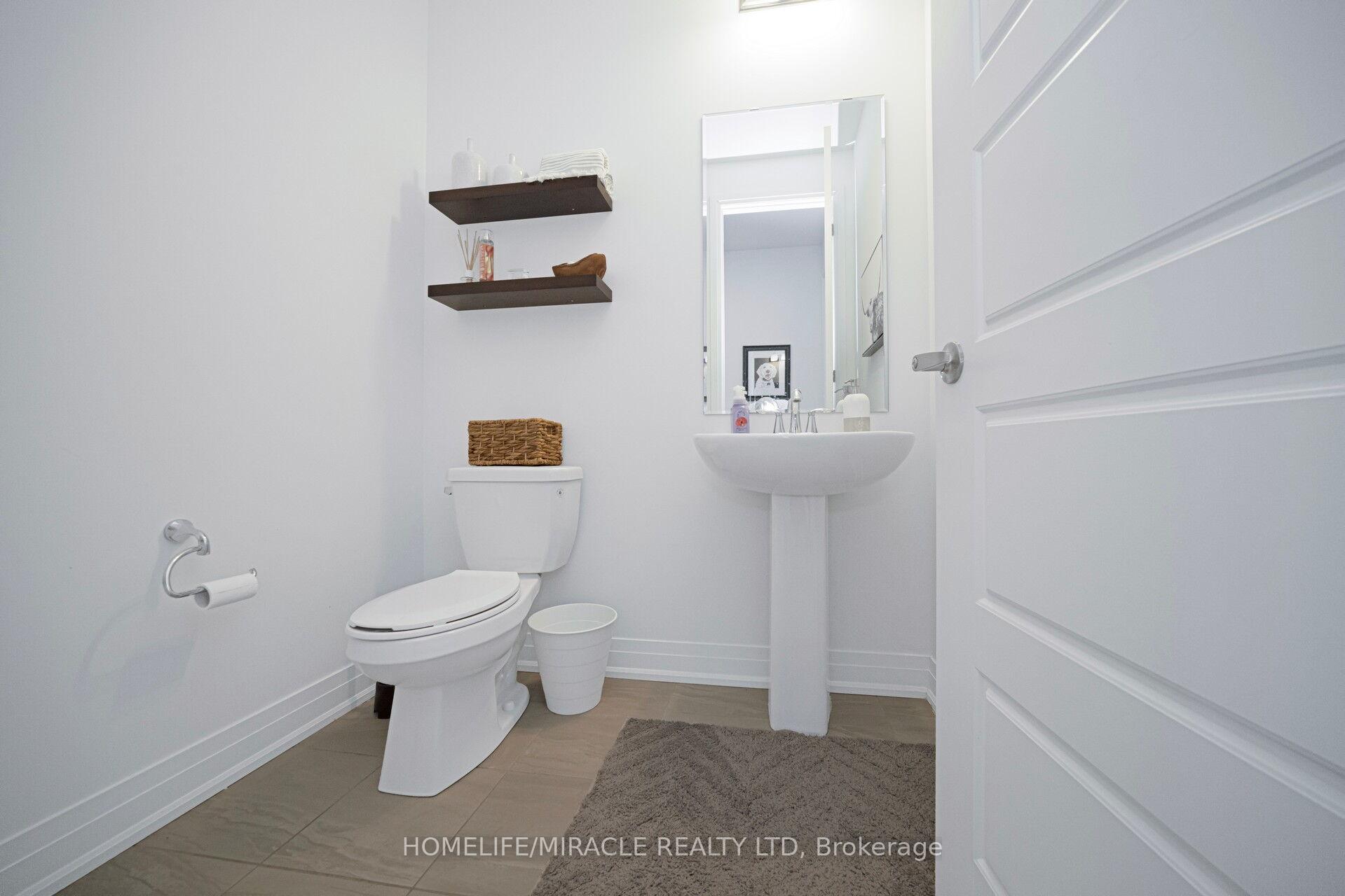 Photo 13 of 1348 Aymond Crescent, Oakville, Joshua Meadows — HOMEH