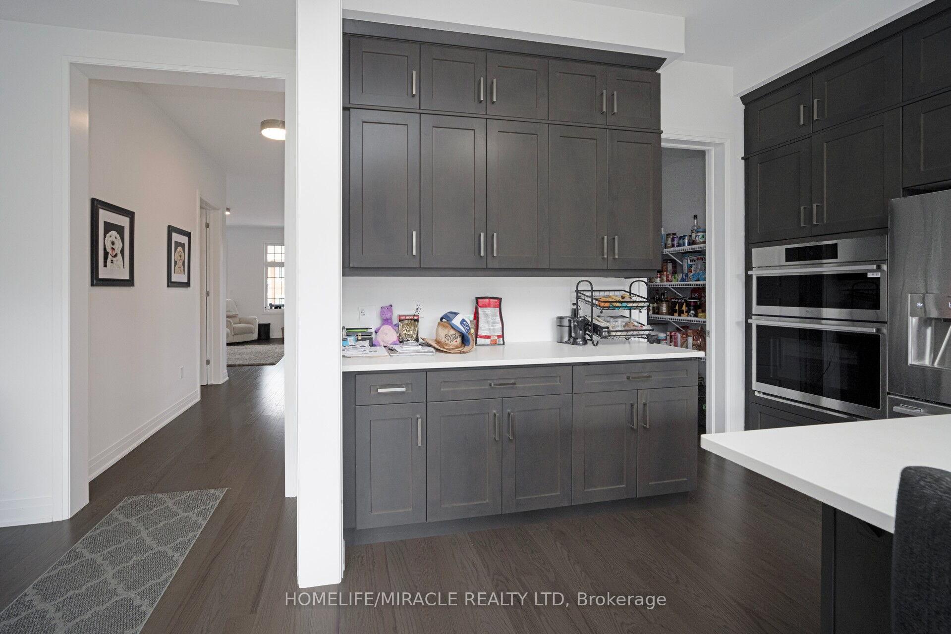 Photo 19 of 1348 Aymond Crescent, Oakville, Joshua Meadows — HOMEH