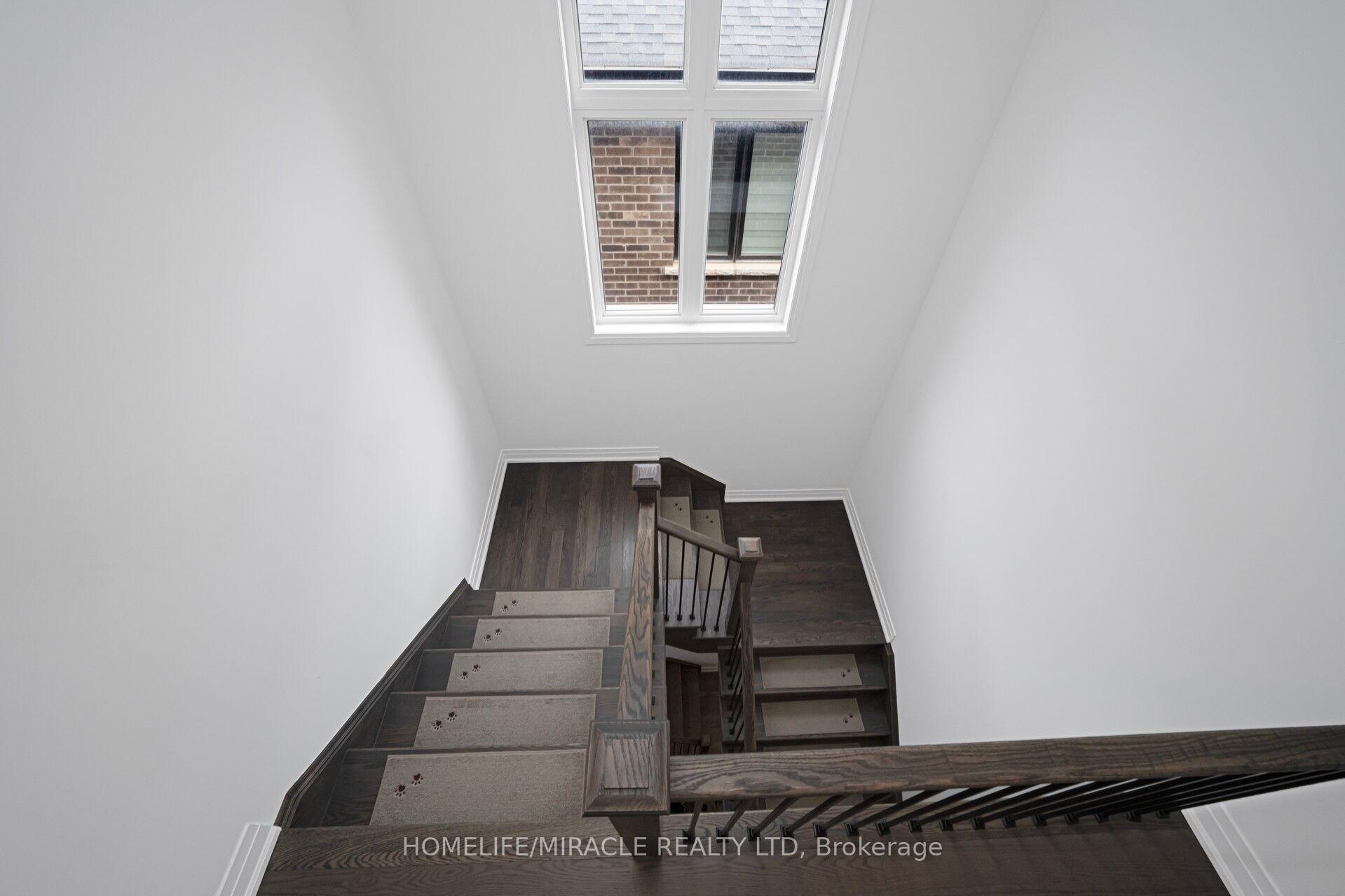 Photo 22 of 1348 Aymond Crescent, Oakville, Joshua Meadows — HOMEH