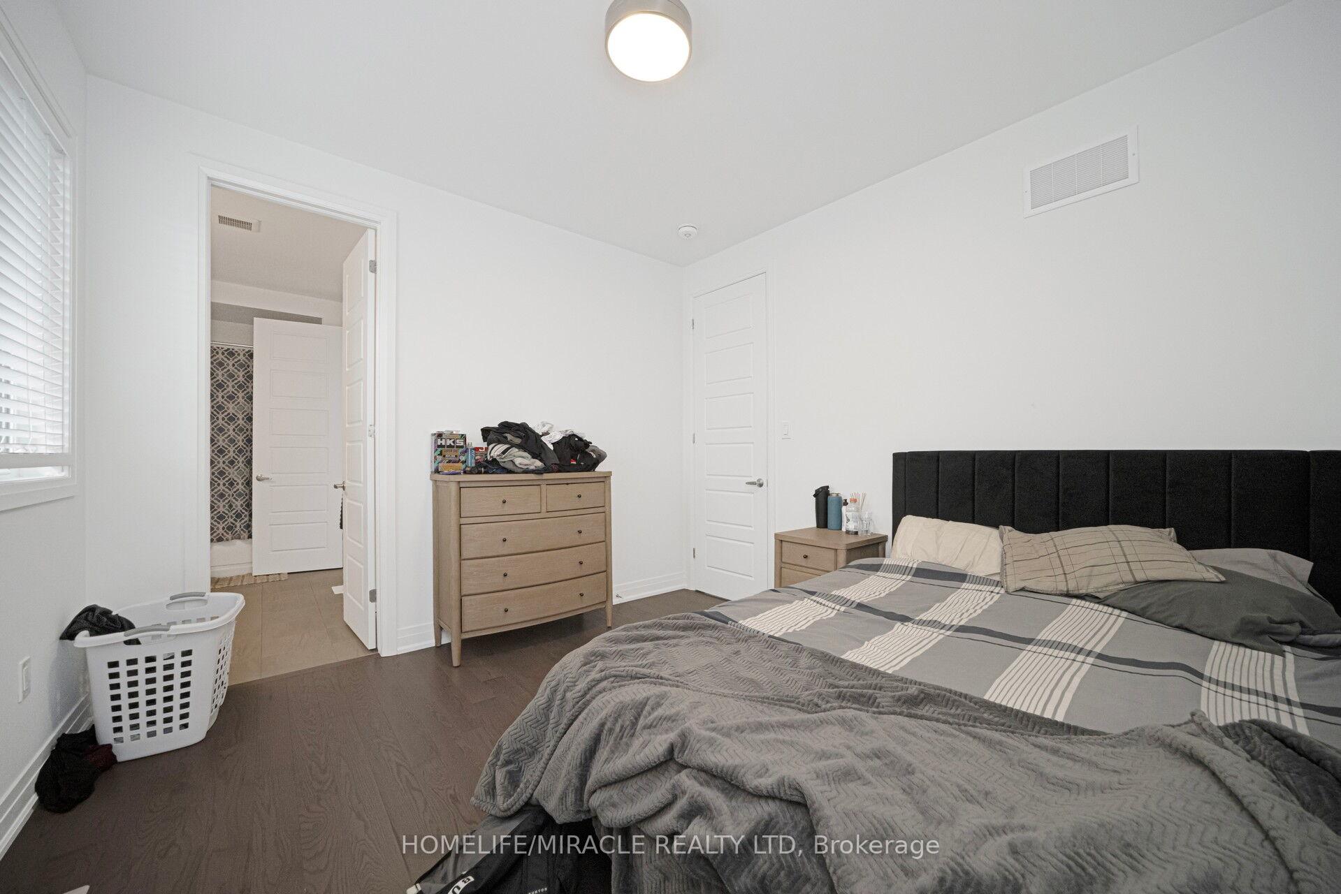 Photo 29 of 1348 Aymond Crescent, Oakville, Joshua Meadows — HOMEH
