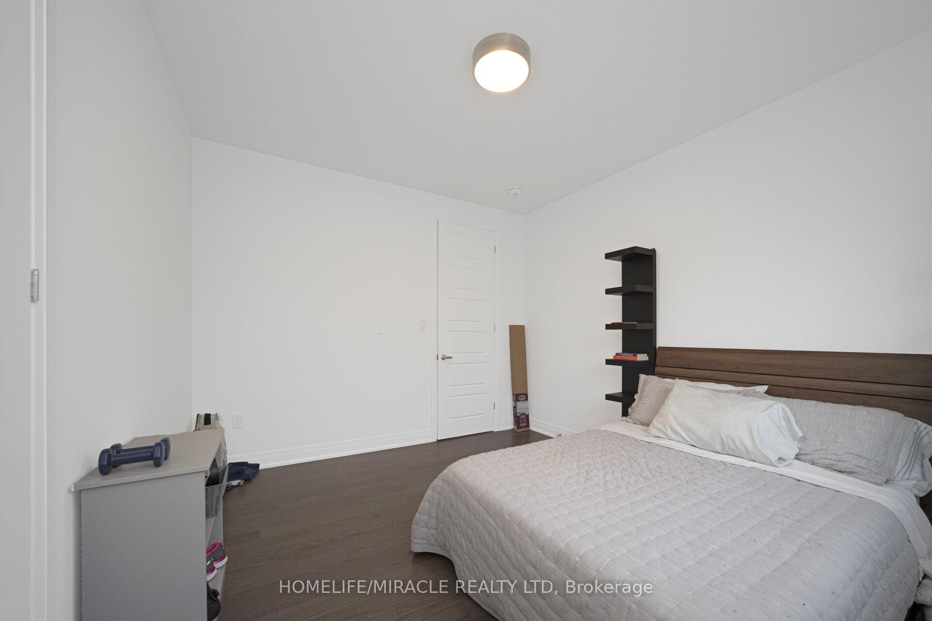 Photo 32 of 1348 Aymond Crescent, Oakville, Joshua Meadows — HOMEH