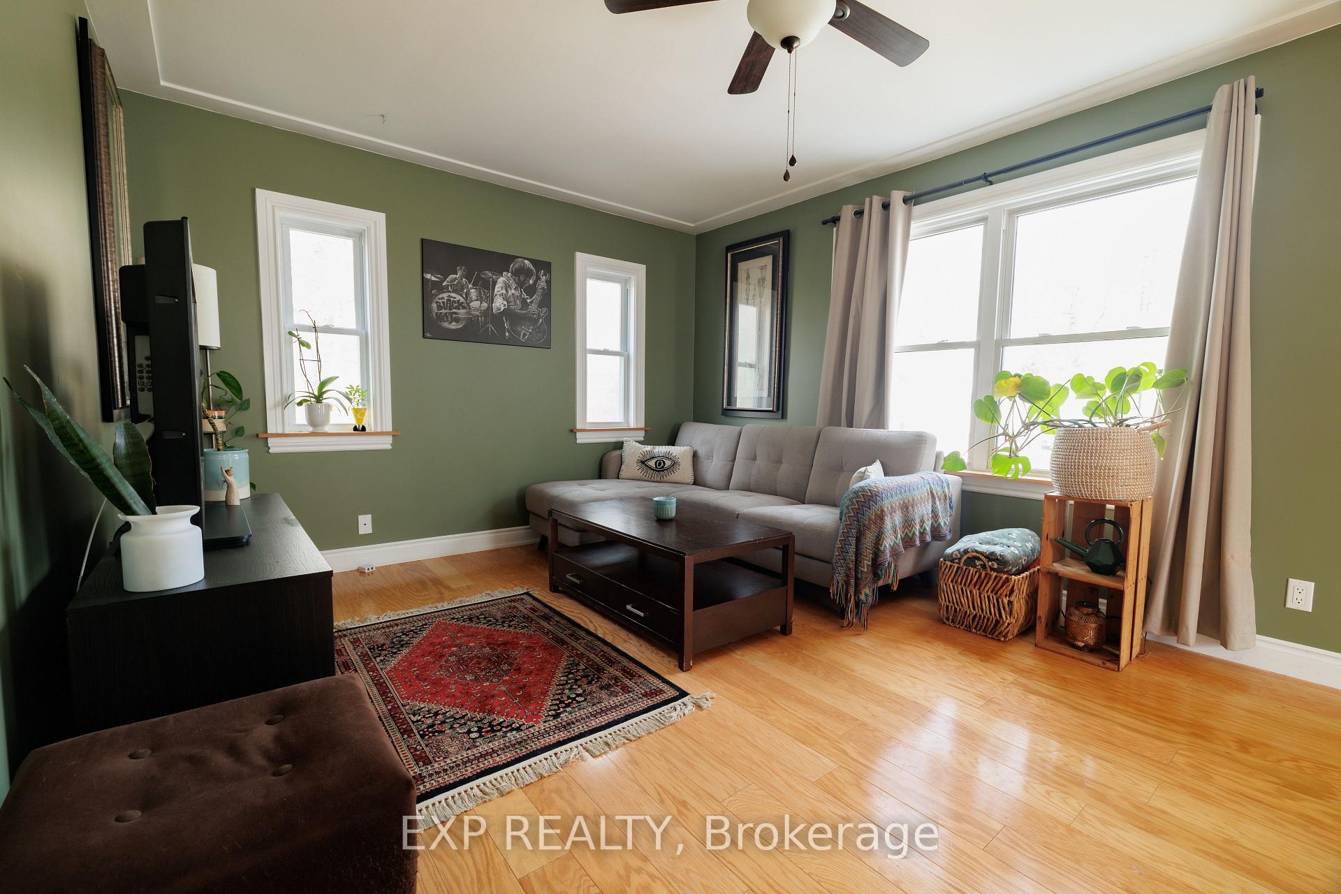 Photo 8 of 418 Clayton Street E, North Perth, Listowel — HOMEH