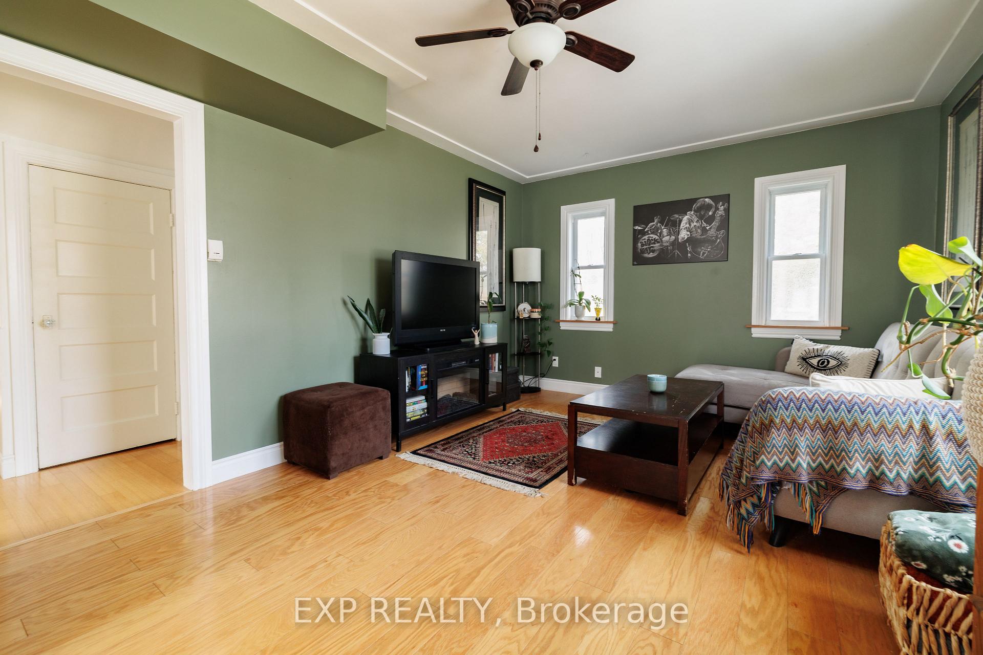 Photo 9 of 418 Clayton Street E, North Perth, Listowel — HOMEH