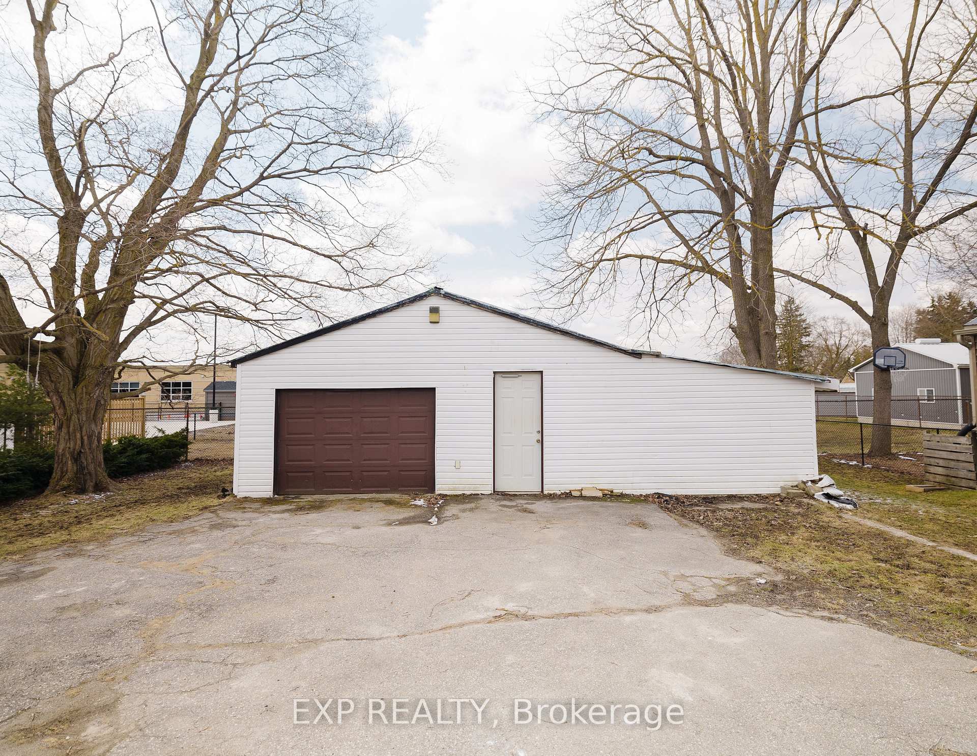Photo 26 of 418 Clayton Street E, North Perth, Listowel — HOMEH
