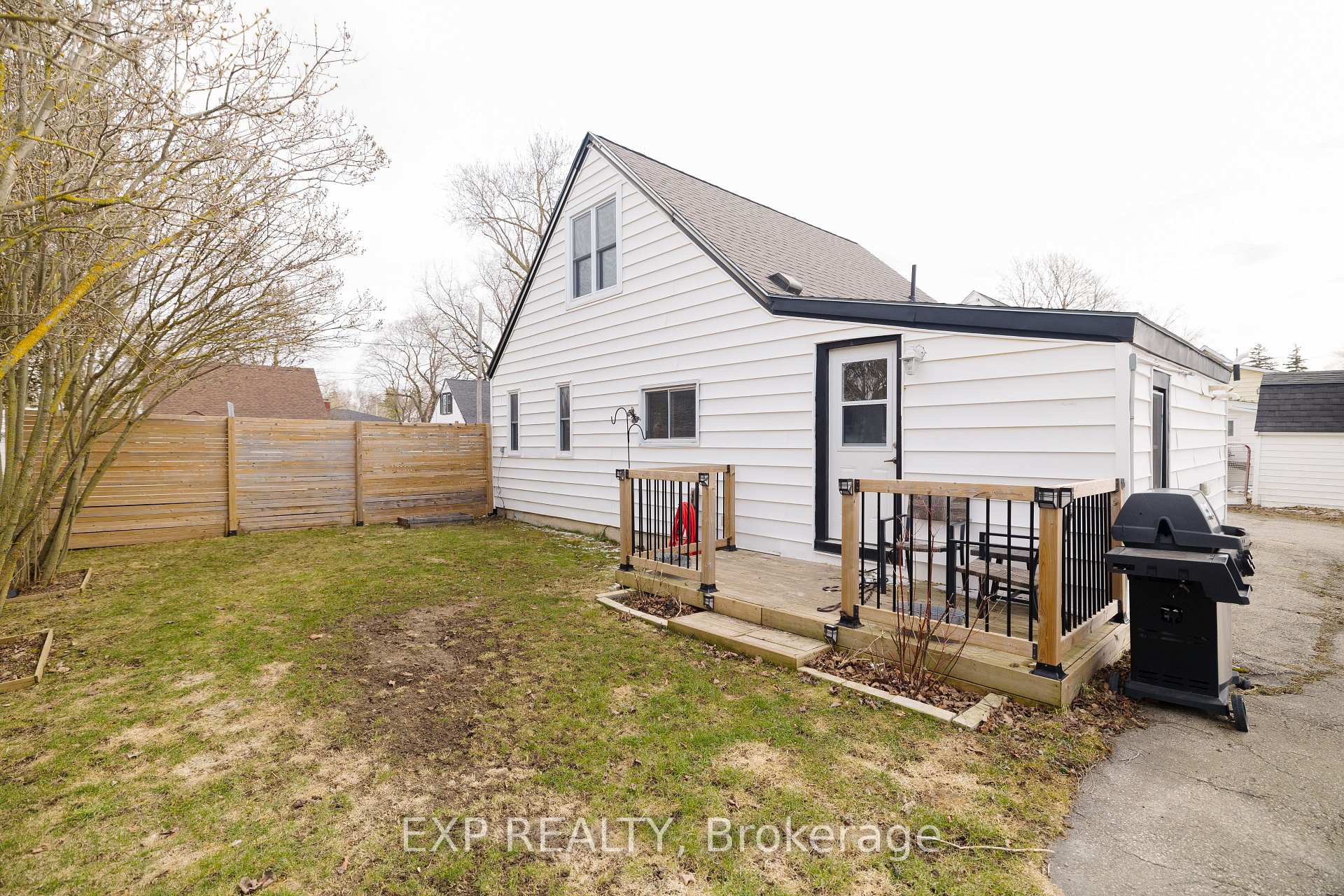 Photo 27 of 418 Clayton Street E, North Perth, Listowel — HOMEH