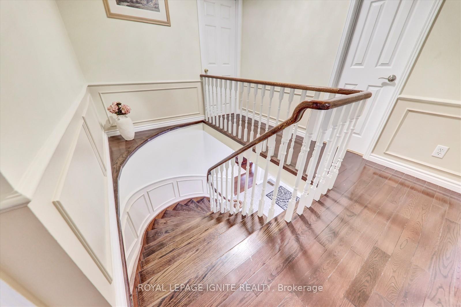 Photo 19 of 2061 Folkway Drive, Mississauga, Erin Mills — HOMEH