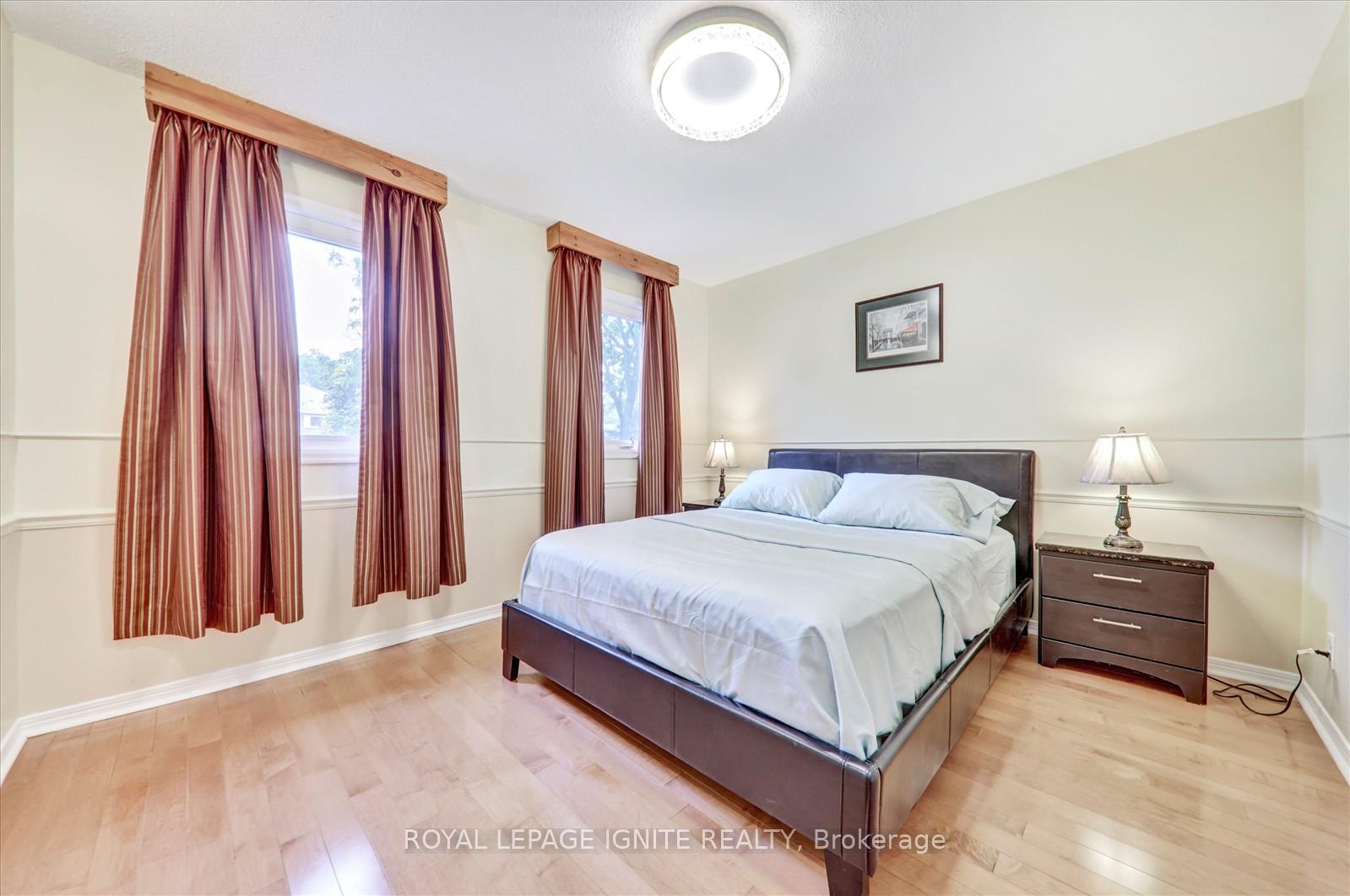 Photo 22 of 2061 Folkway Drive, Mississauga, Erin Mills — HOMEH