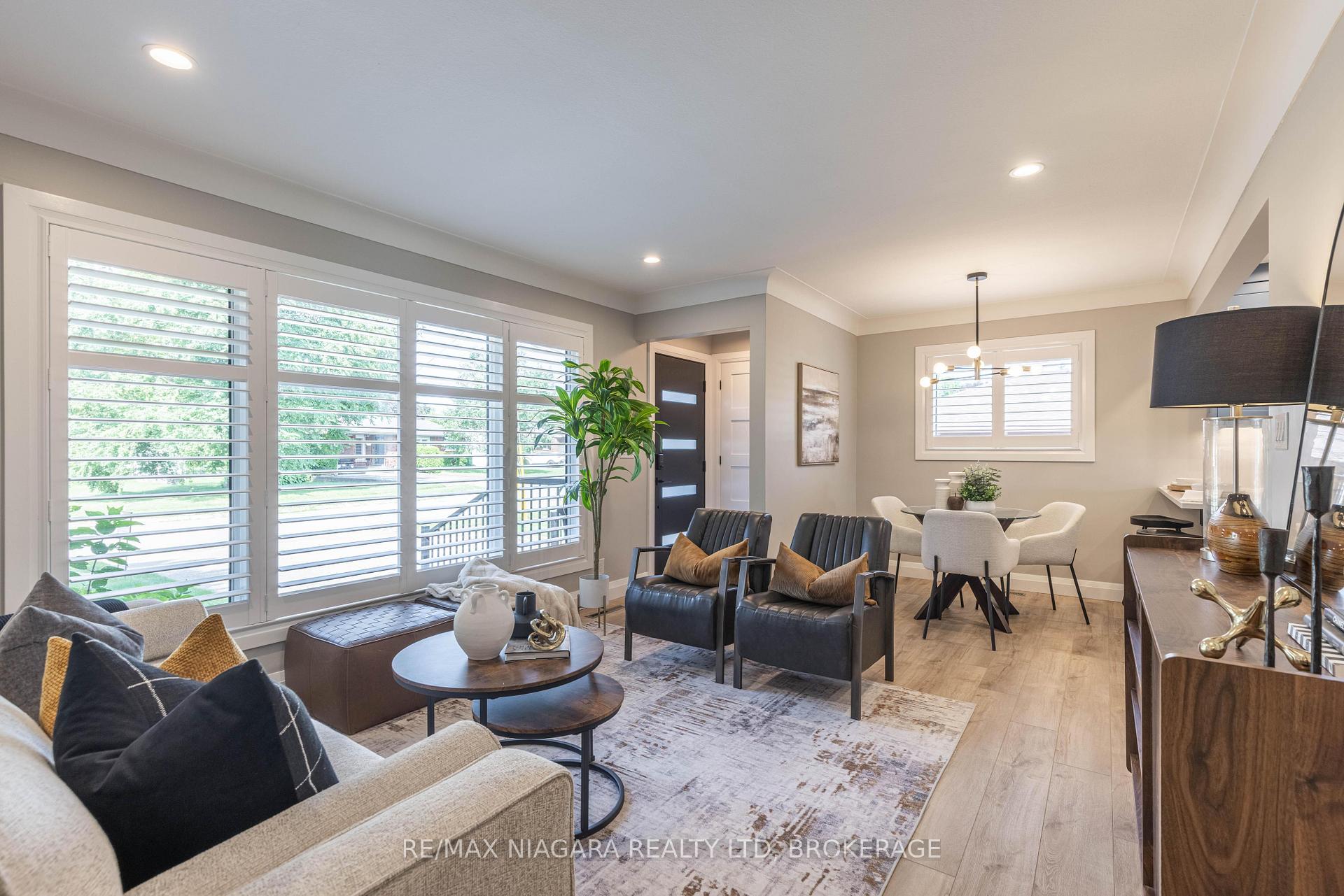 Photo 2 of Unit MAIN, 4612 Nancy Drive, Niagara Falls, Morrison — HOMEH