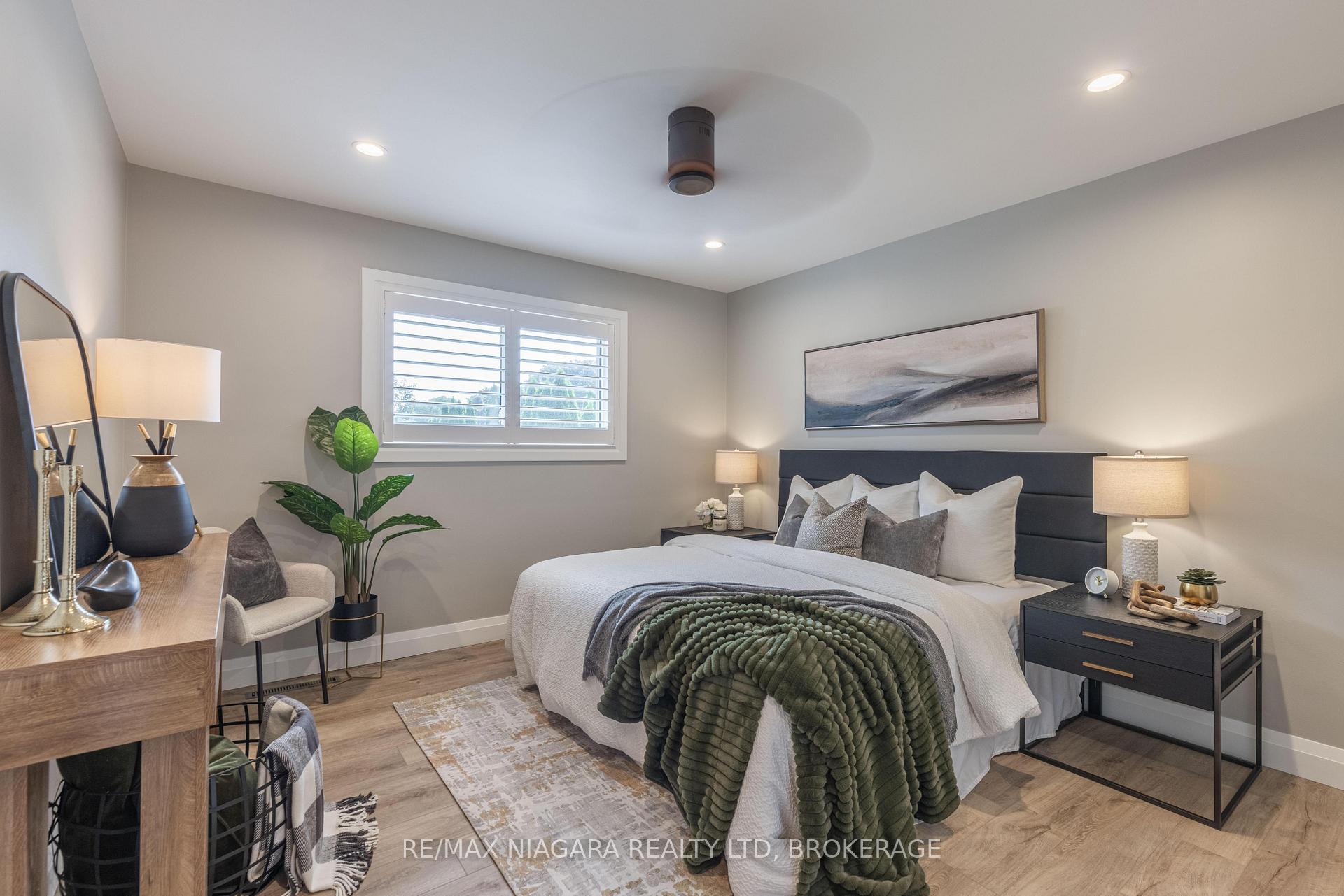 Photo 12 of Unit MAIN, 4612 Nancy Drive, Niagara Falls, Morrison — HOMEH