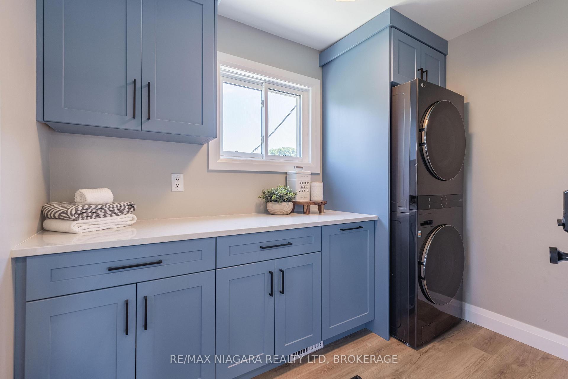 Photo 20 of Unit MAIN, 4612 Nancy Drive, Niagara Falls, Morrison — HOMEH