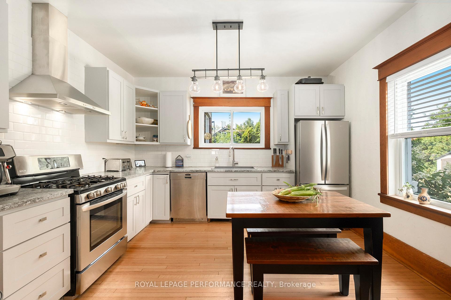 Photo 12 of 5 Minto Street, North Stormont, Finch — HOMEH