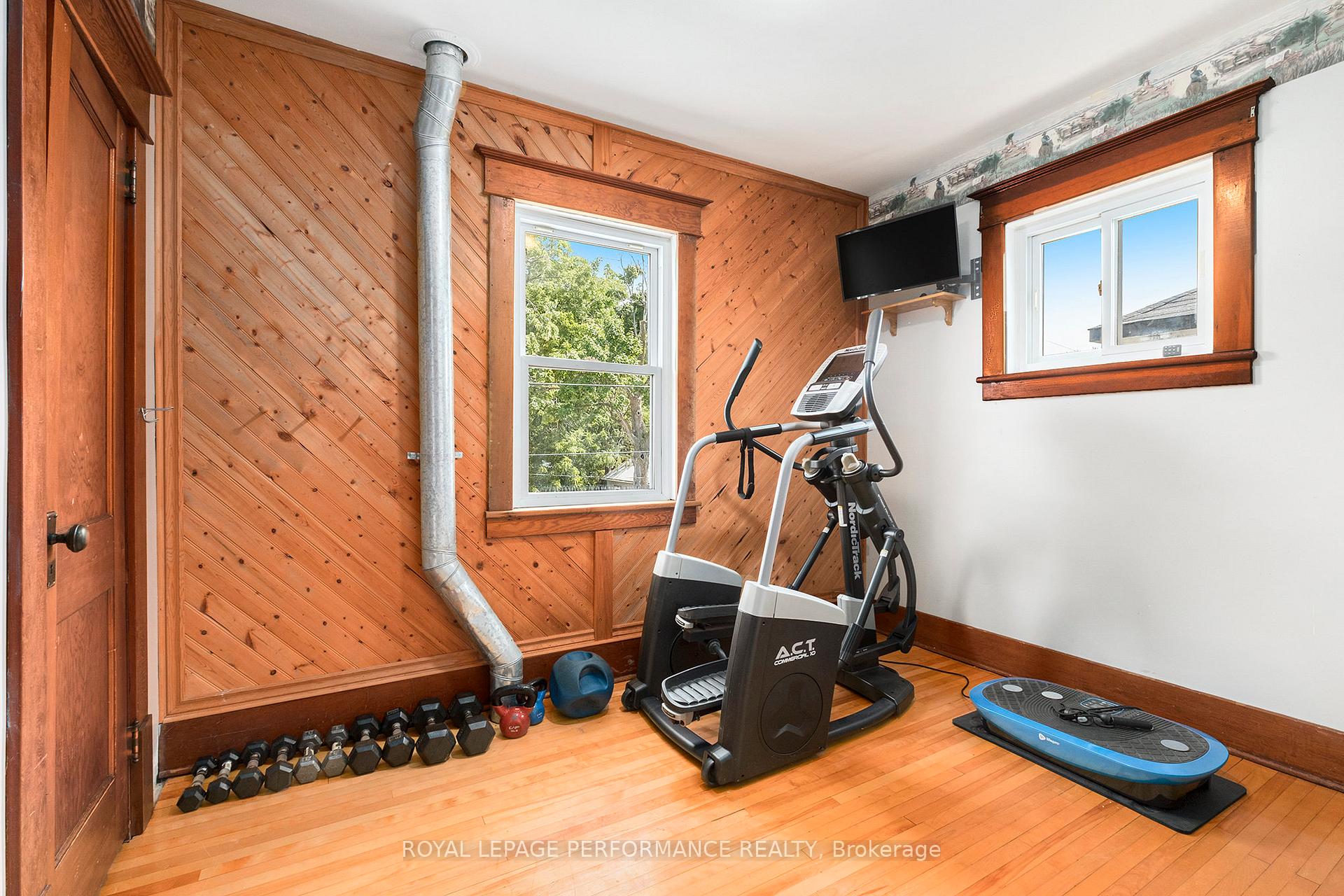 Photo 20 of 5 Minto Street, North Stormont, Finch — HOMEH
