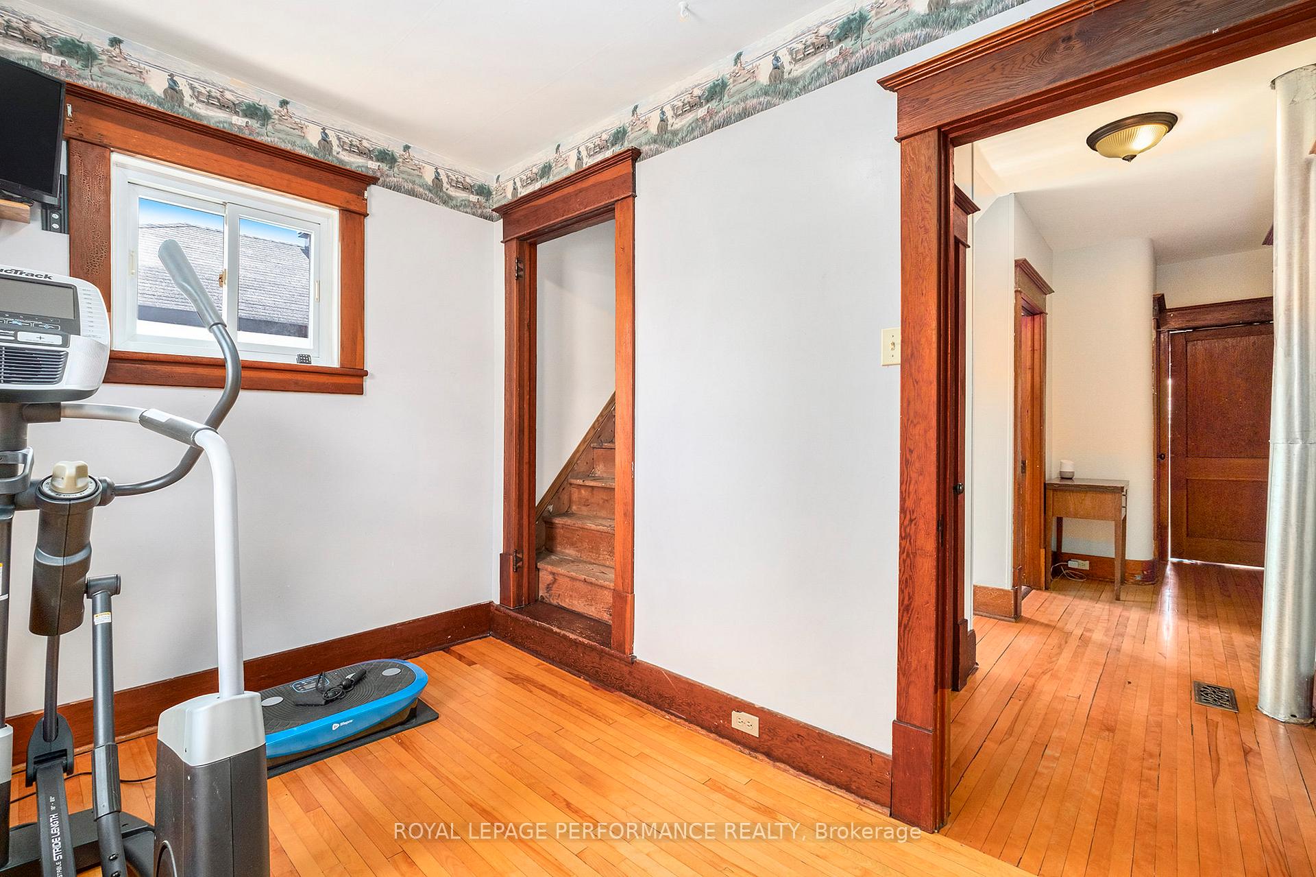 Photo 21 of 5 Minto Street, North Stormont, Finch — HOMEH