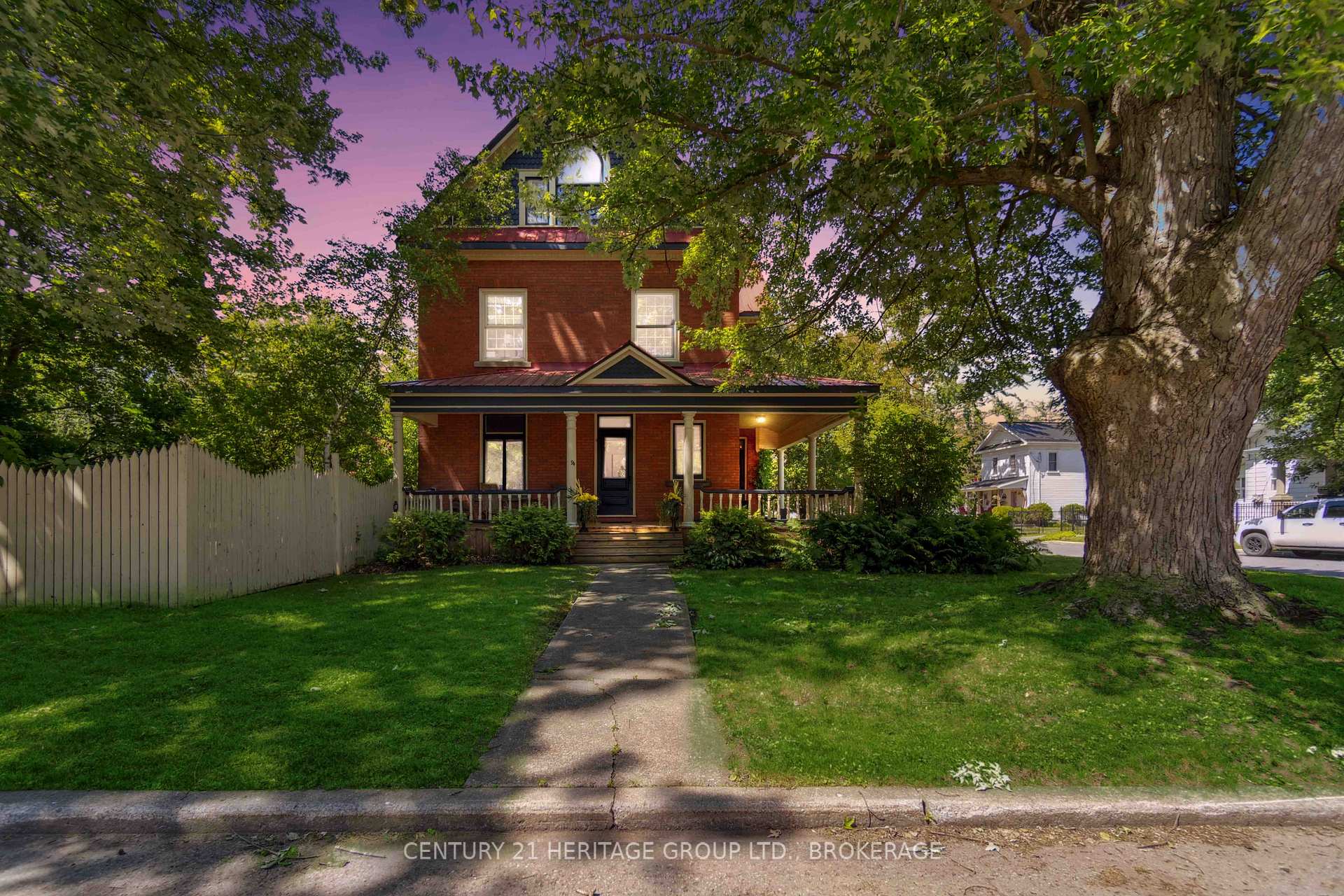 Front of 94 King Street