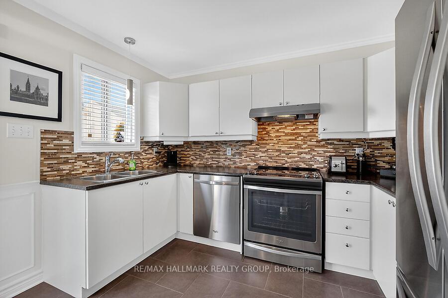 Photo 10 of 1915 Orchardview Avenue, Ottawa, Fallingbrook/Gardenway South — HOMEH