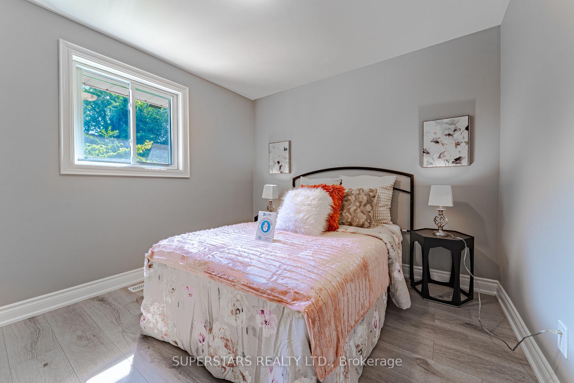 Photo 14 of 461 Cromwell Avenue, Oshawa, Vanier — HOMEH