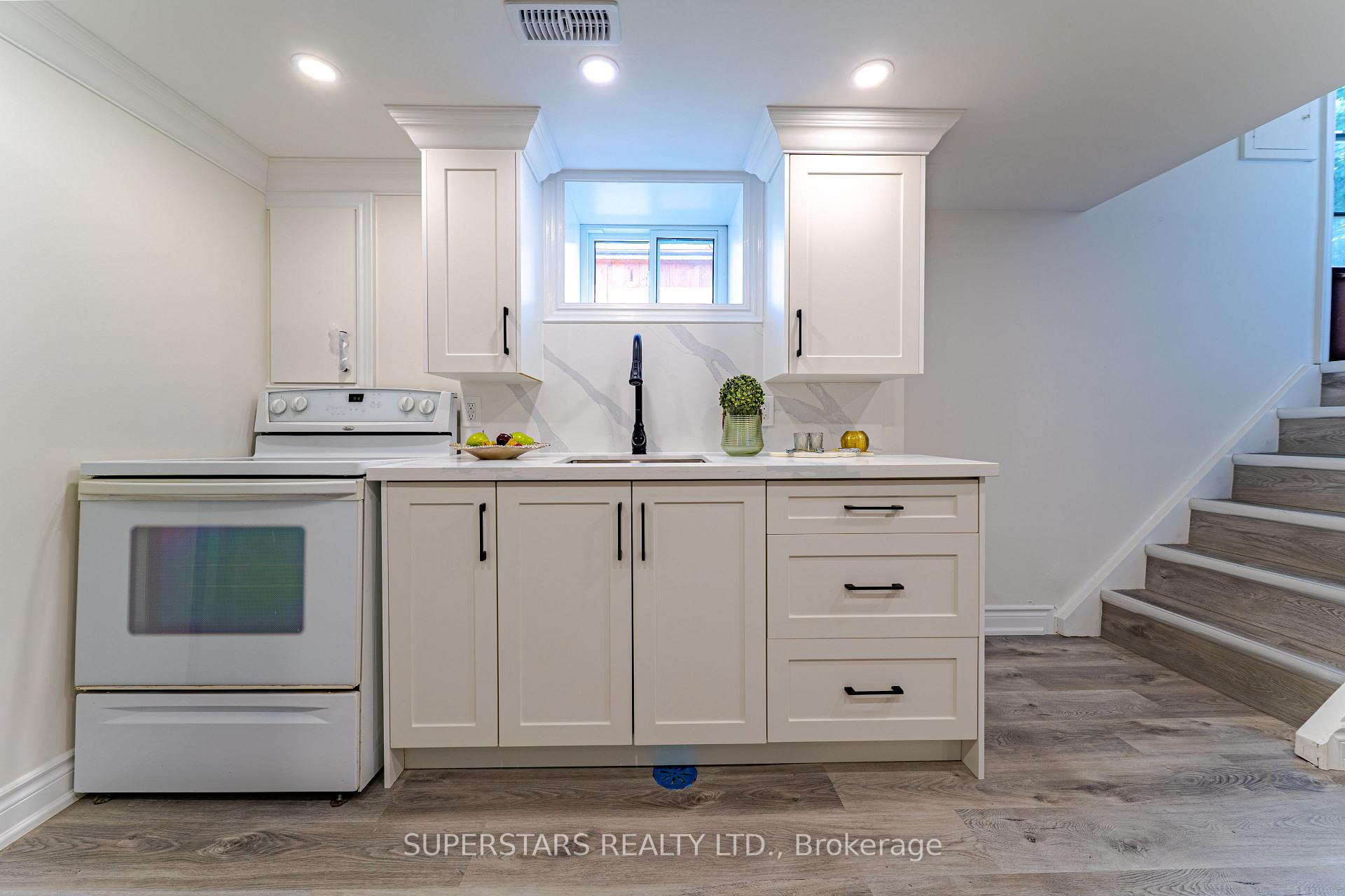 Photo 24 of 461 Cromwell Avenue, Oshawa, Vanier — HOMEH