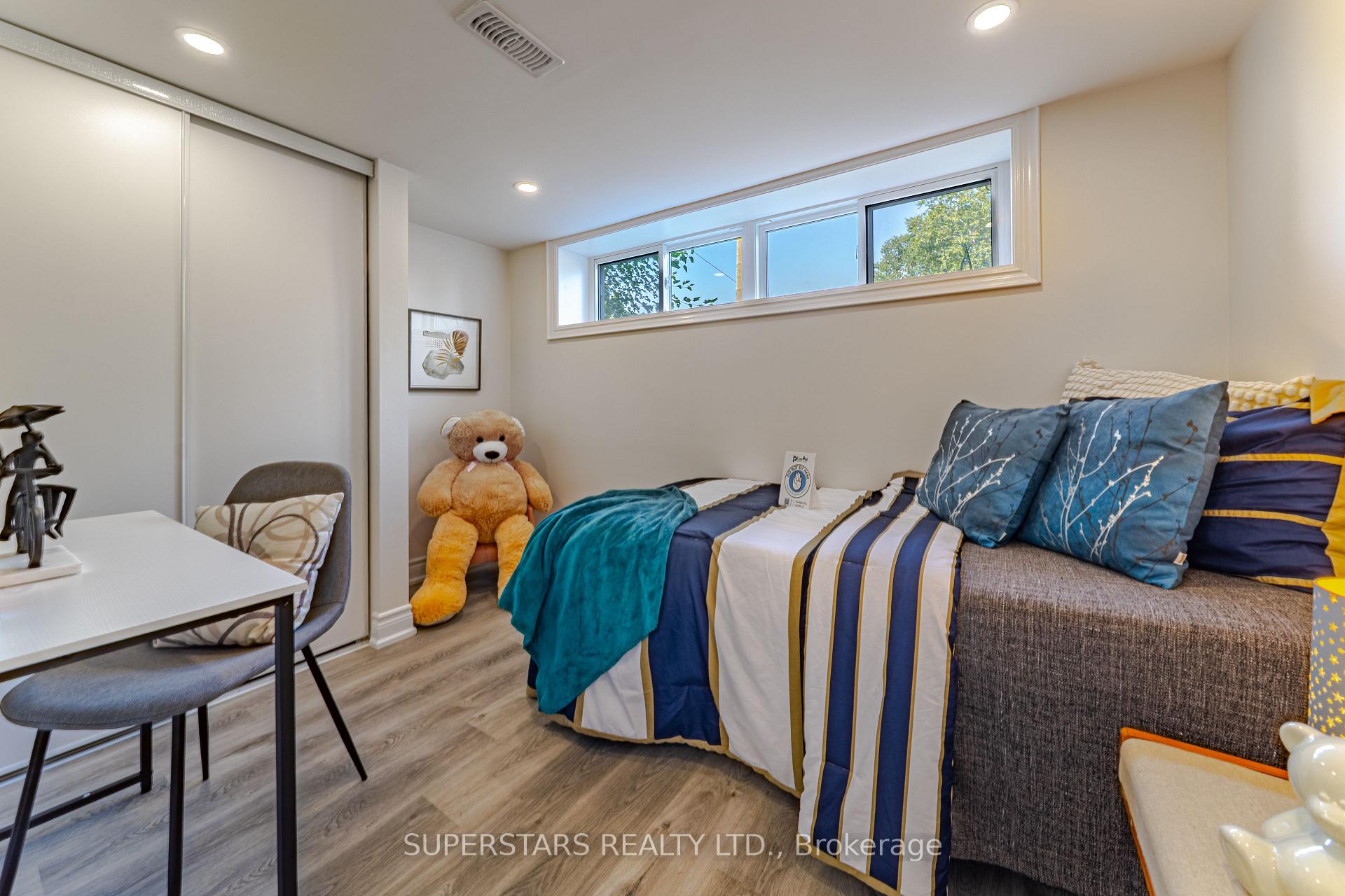 Photo 29 of 461 Cromwell Avenue, Oshawa, Vanier — HOMEH