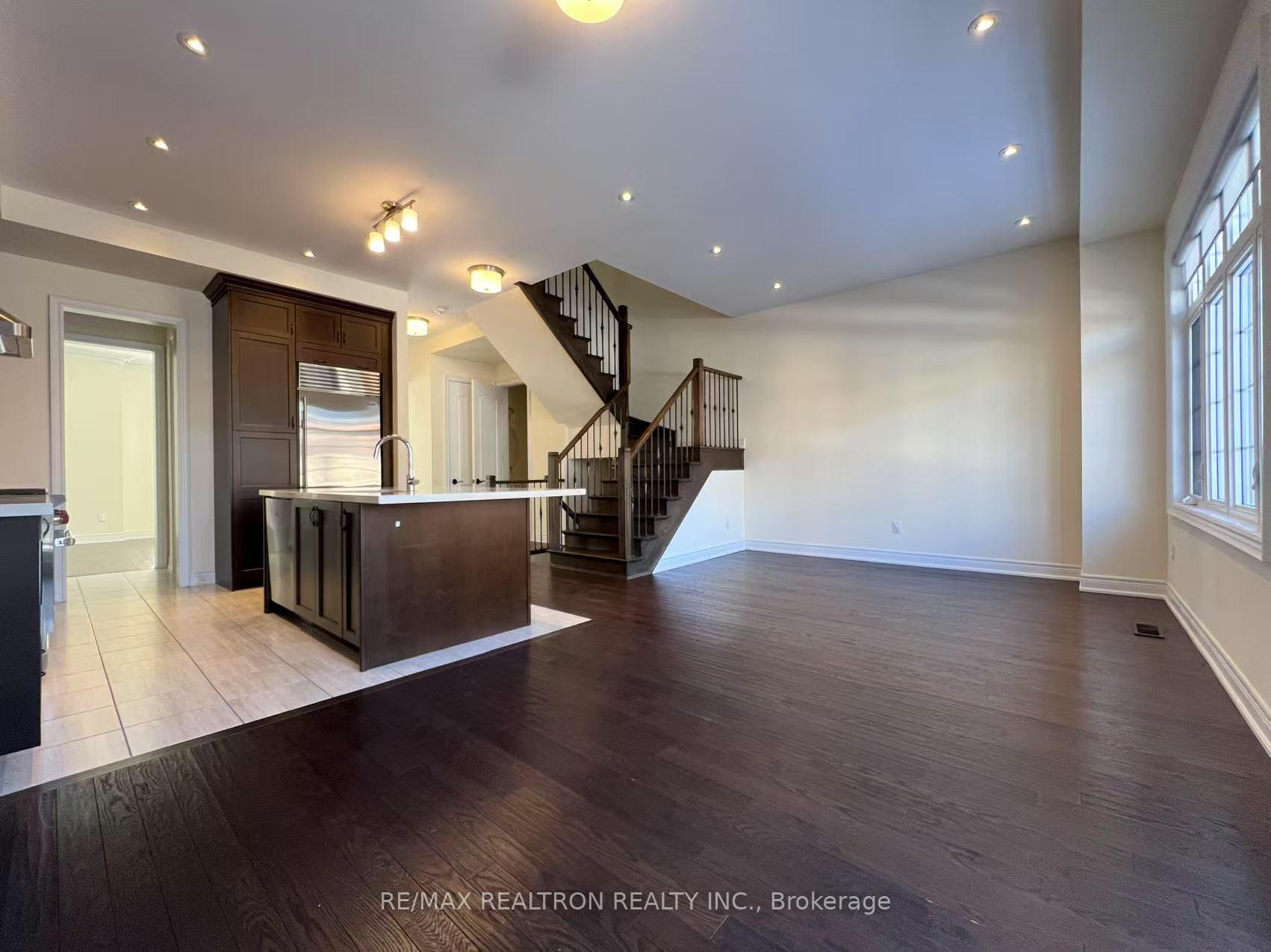 Photo 4 of 6 Creekvally Lane, Markham, Angus Glen — HOMEH