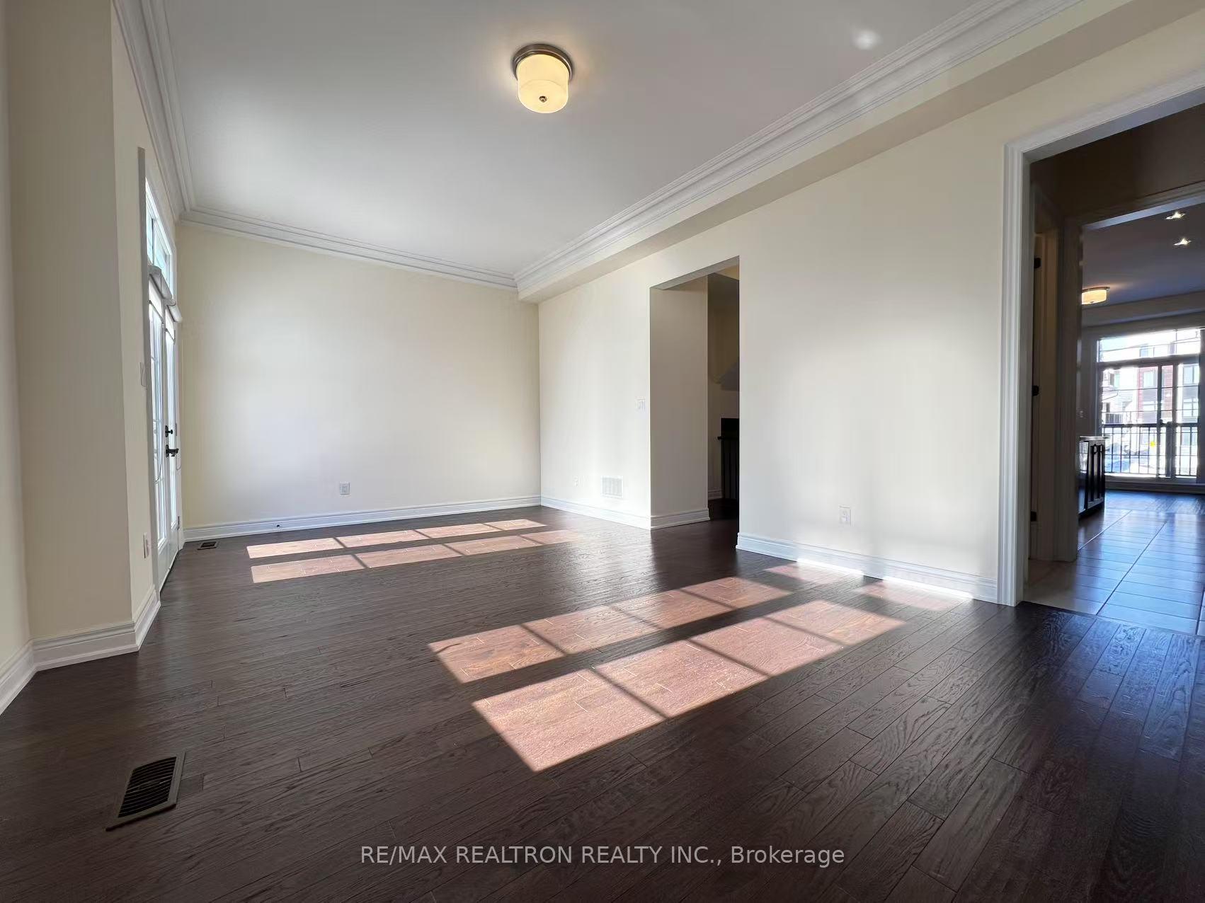 Photo 10 of 6 Creekvally Lane, Markham, Angus Glen — HOMEH