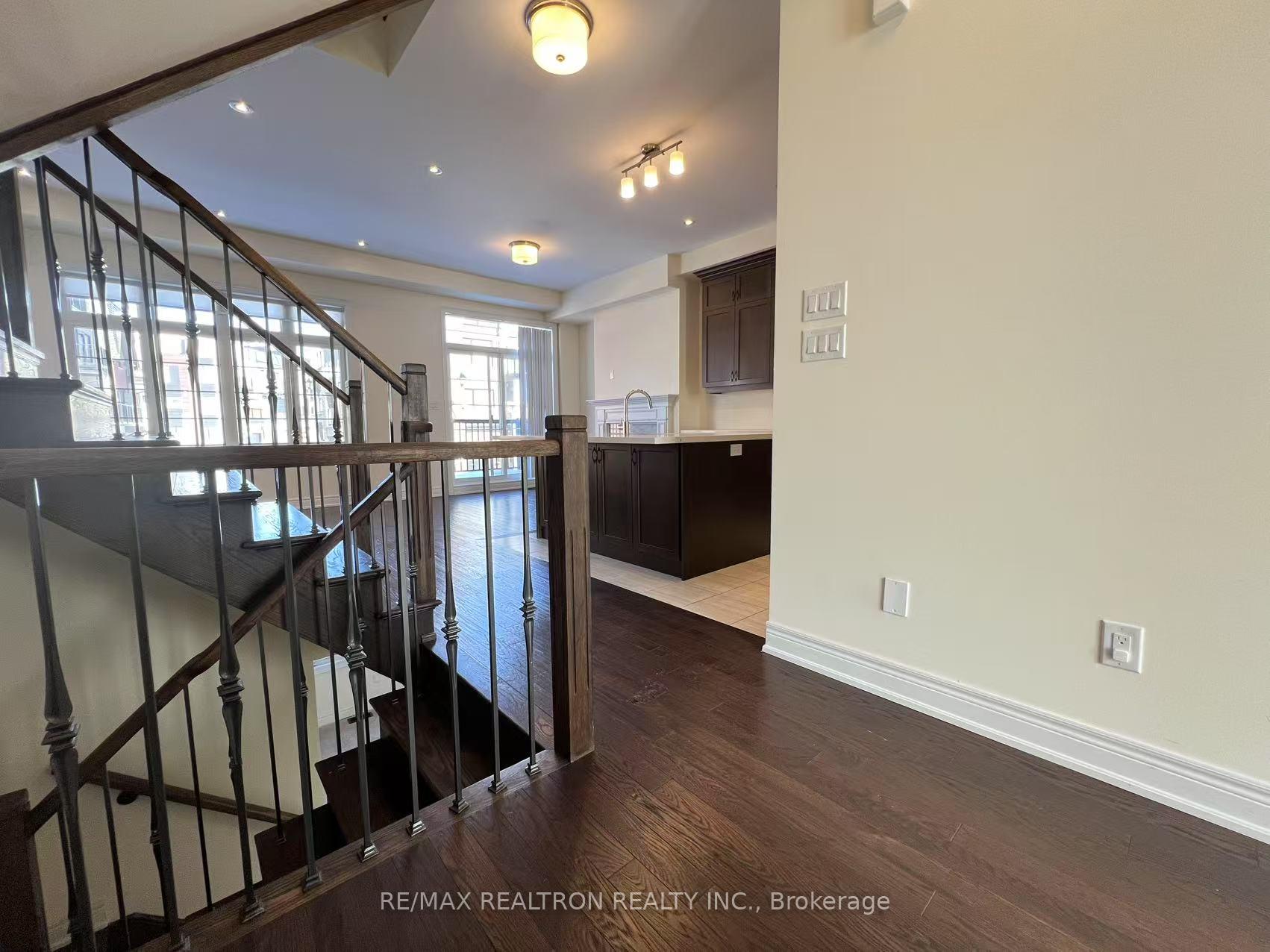Photo 19 of 6 Creekvally Lane, Markham, Angus Glen — HOMEH