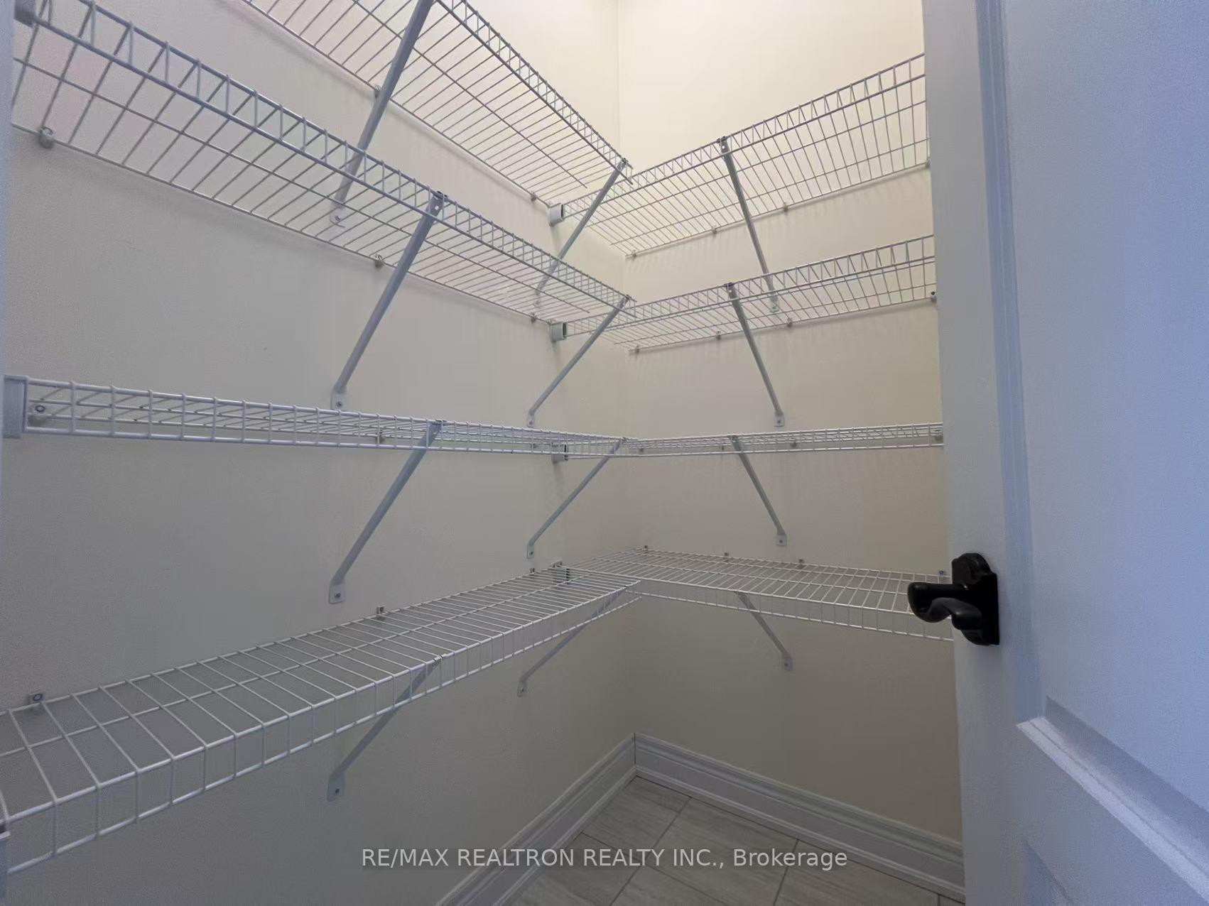 Photo 21 of 6 Creekvally Lane, Markham, Angus Glen — HOMEH