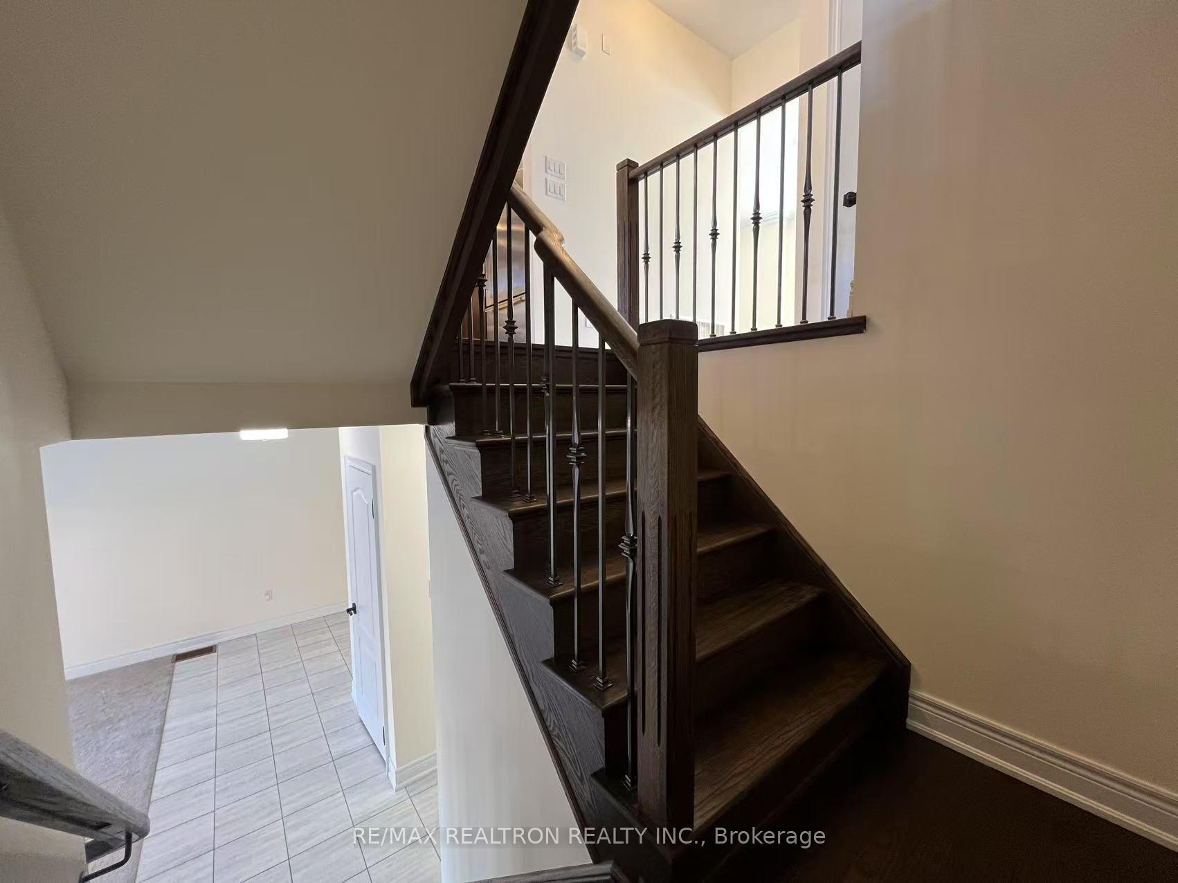 Photo 31 of 6 Creekvally Lane, Markham, Angus Glen — HOMEH