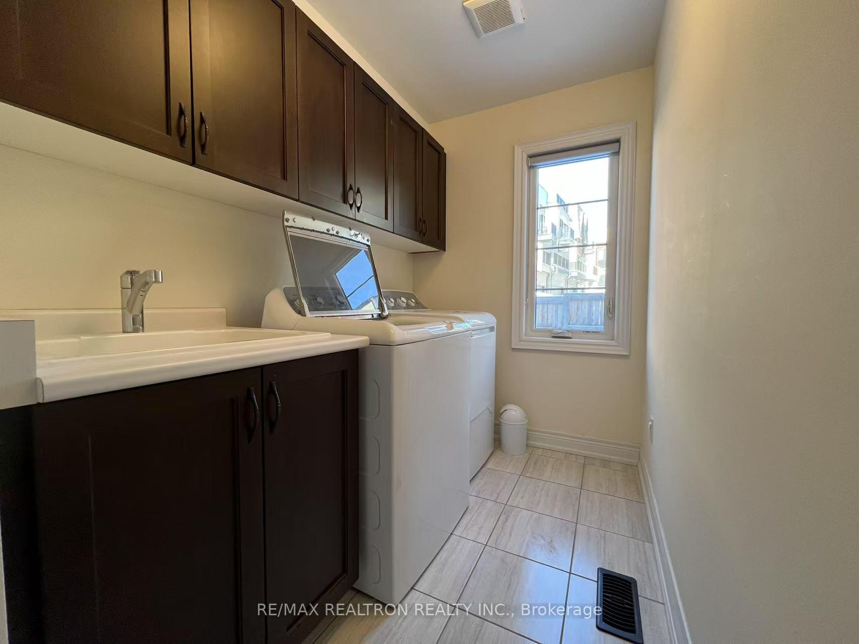 Photo 32 of 6 Creekvally Lane, Markham, Angus Glen — HOMEH